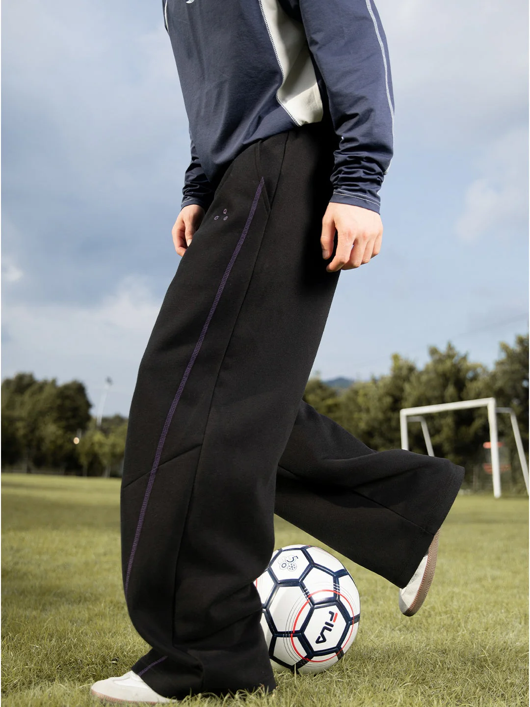 Liber Autumn Men's Embroidery Stripes Pants - Image 3