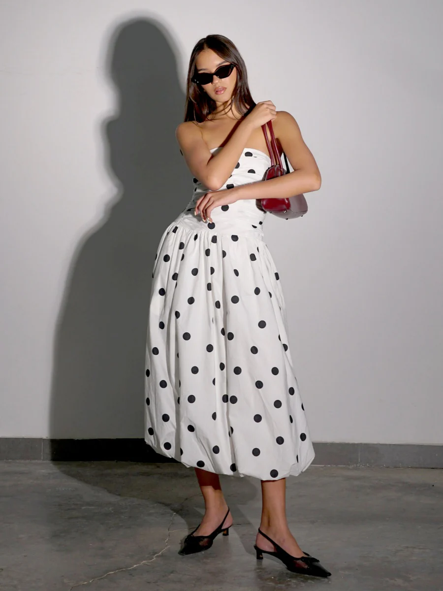 Polka Dot Pleated Strapless High-waisted Dress - Image 7