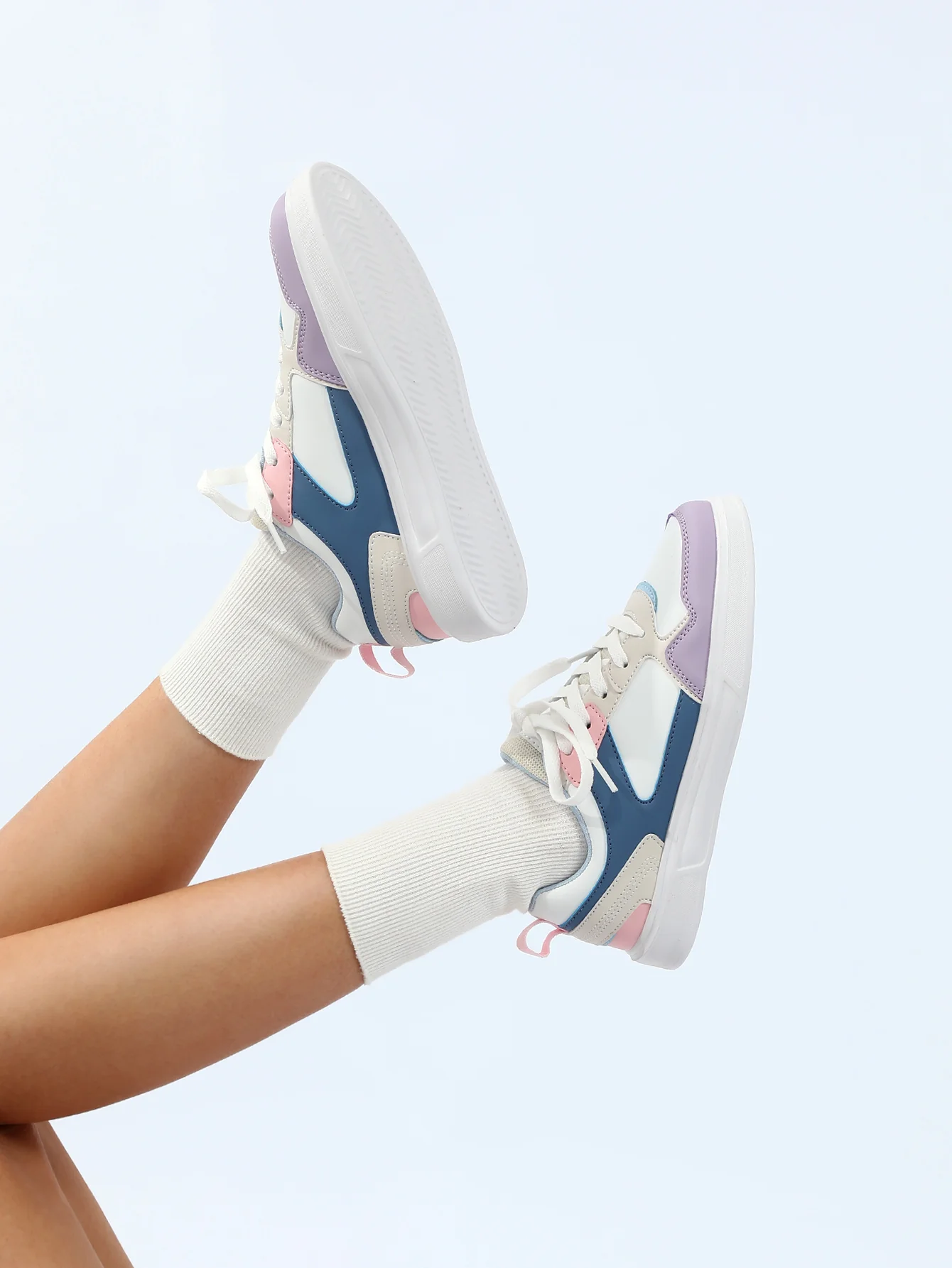 Color-blocked Women's Sneakers - Image 18