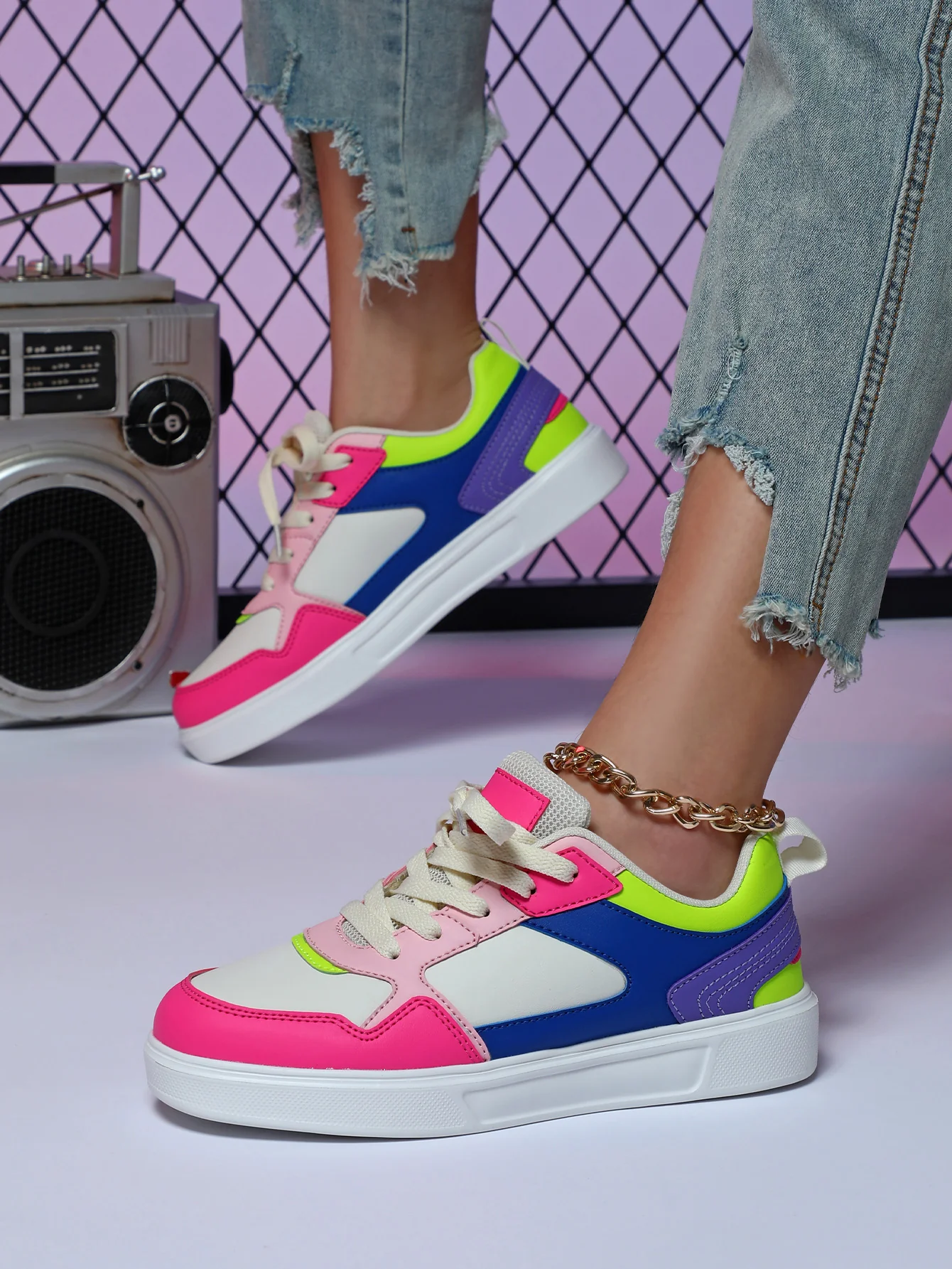 Color-blocked Women's Sneakers - Image 7