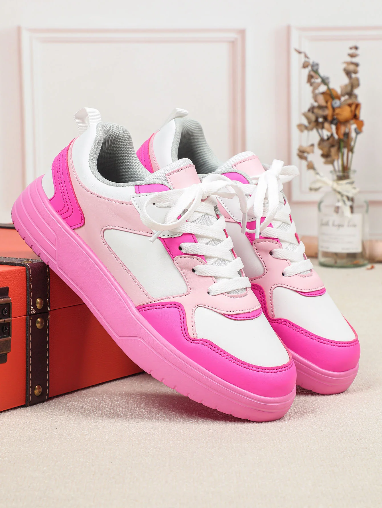 Women's Casual Sports Shoes - Image 5