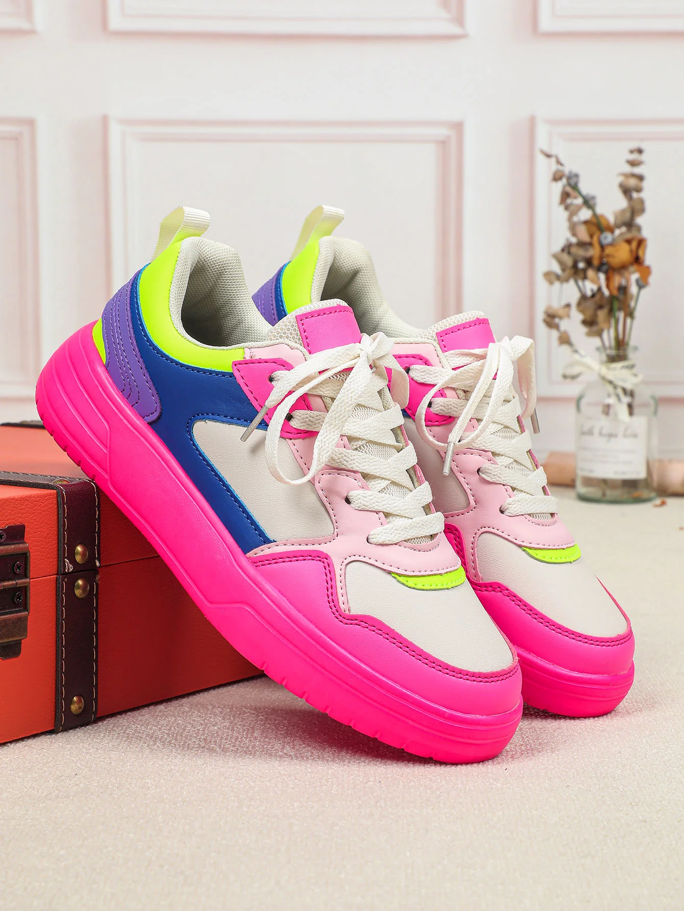 Women's Casual Sports Shoes - Image 9