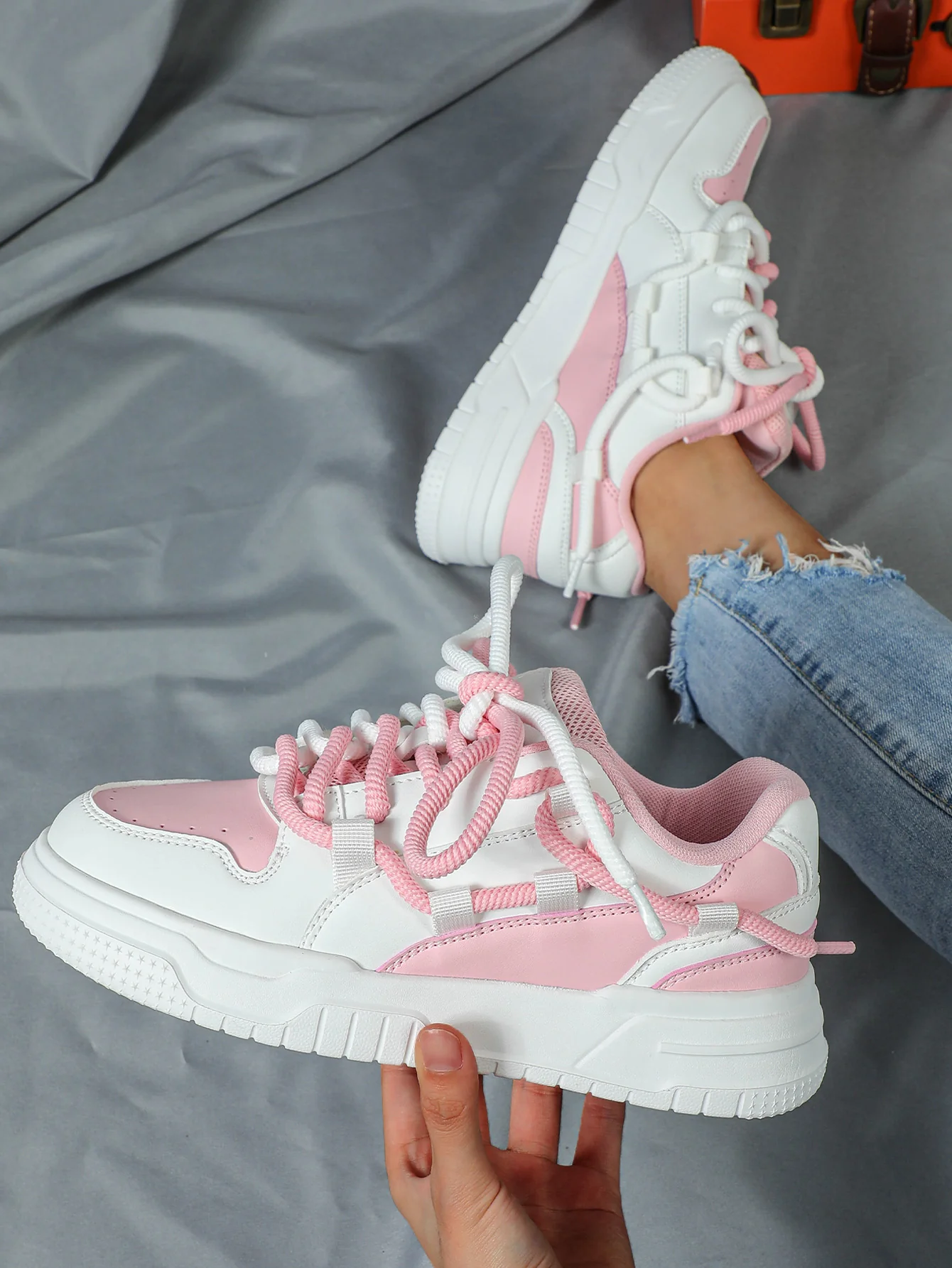 Women's Sneakers With Unique Color-blocked Shoelaces - Image 14