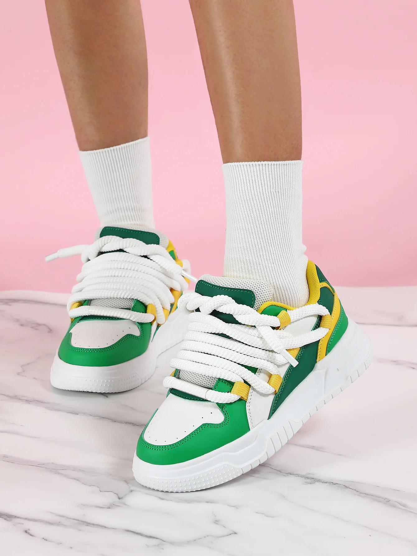 Women's Sneakers With Unique Color-blocked Shoelaces - Image 6
