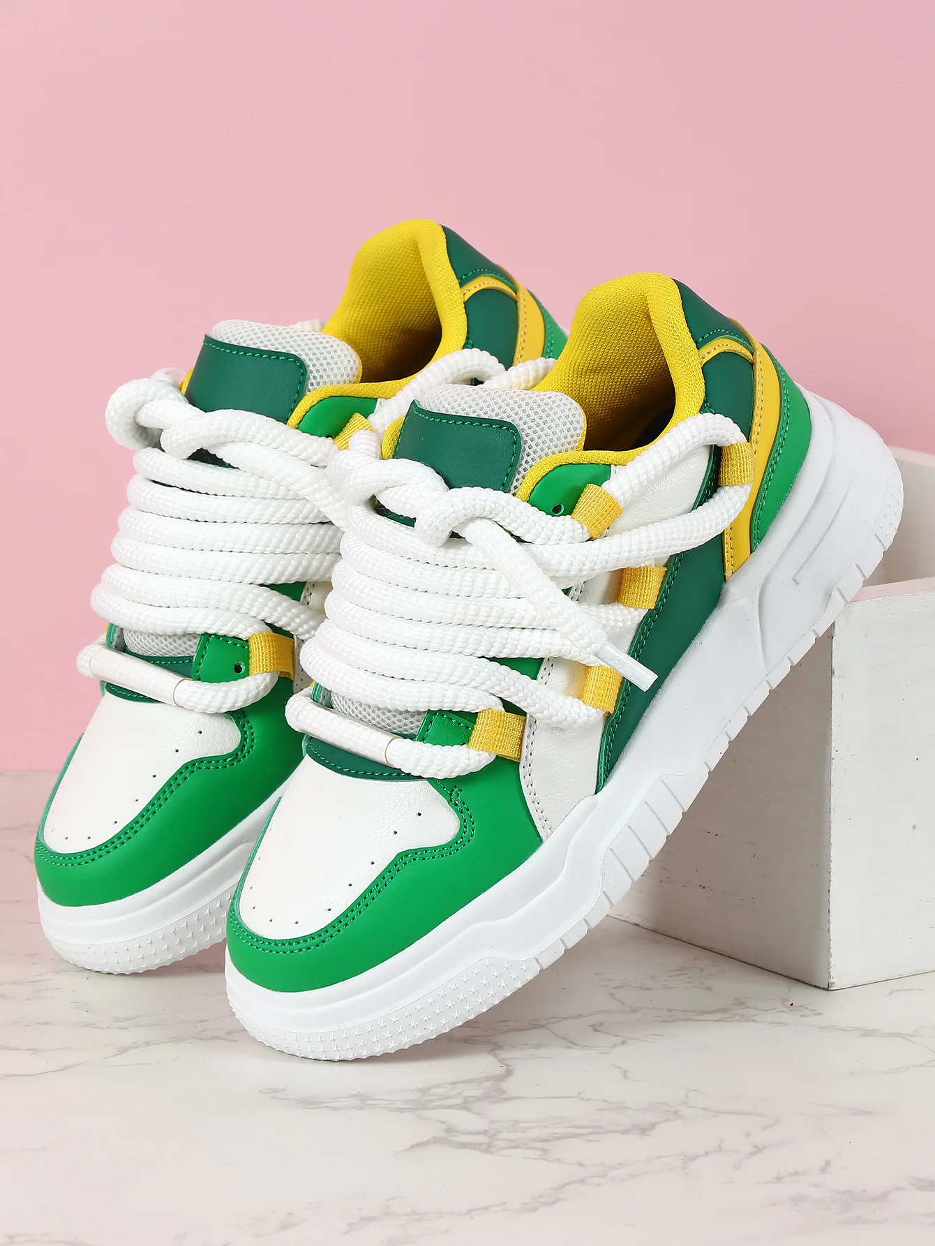 Women's Sneakers With Unique Color-blocked Shoelaces - Image 8