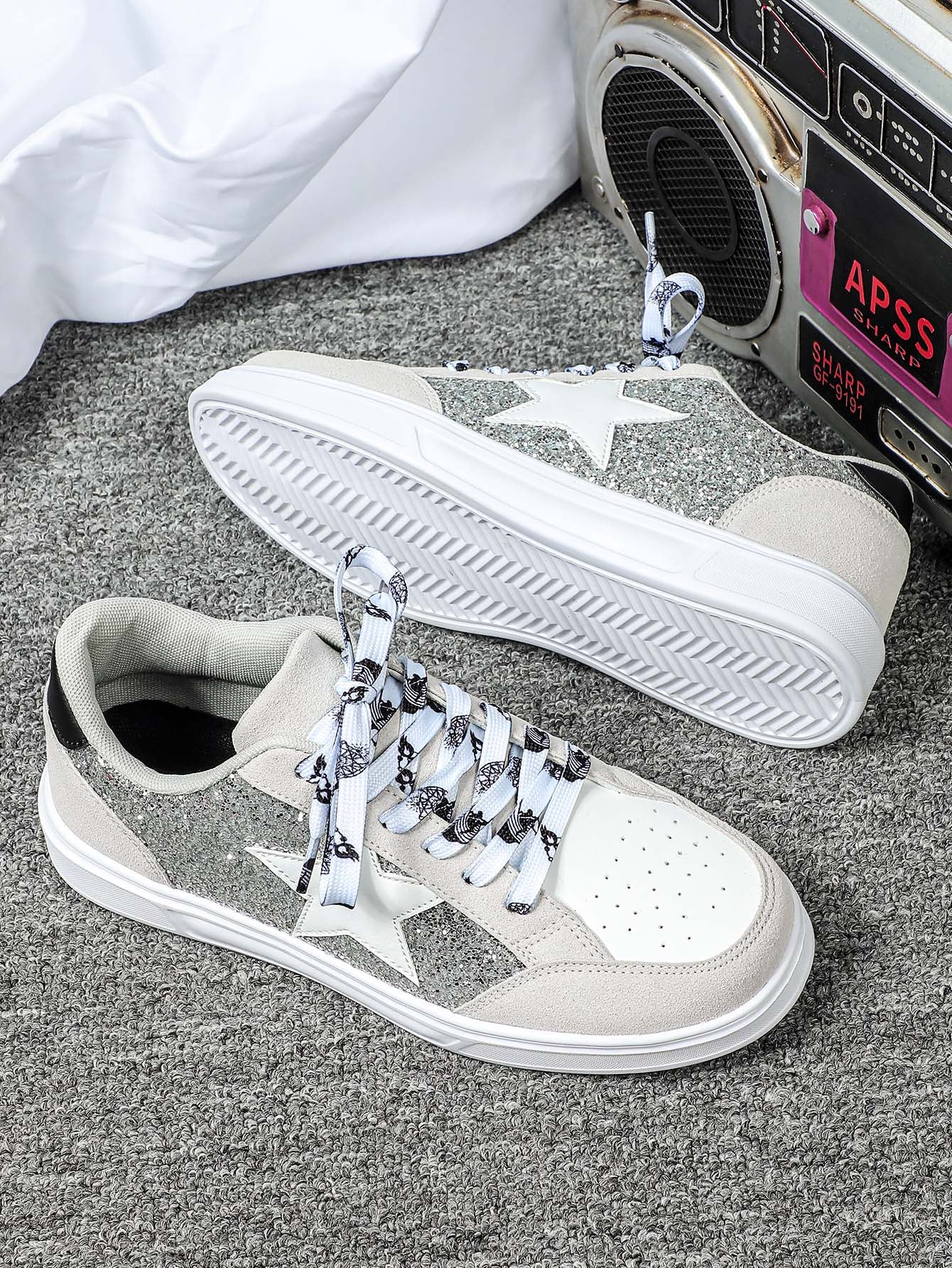 Women's Sneakers With Five-pointed Star Sequins - Image 7
