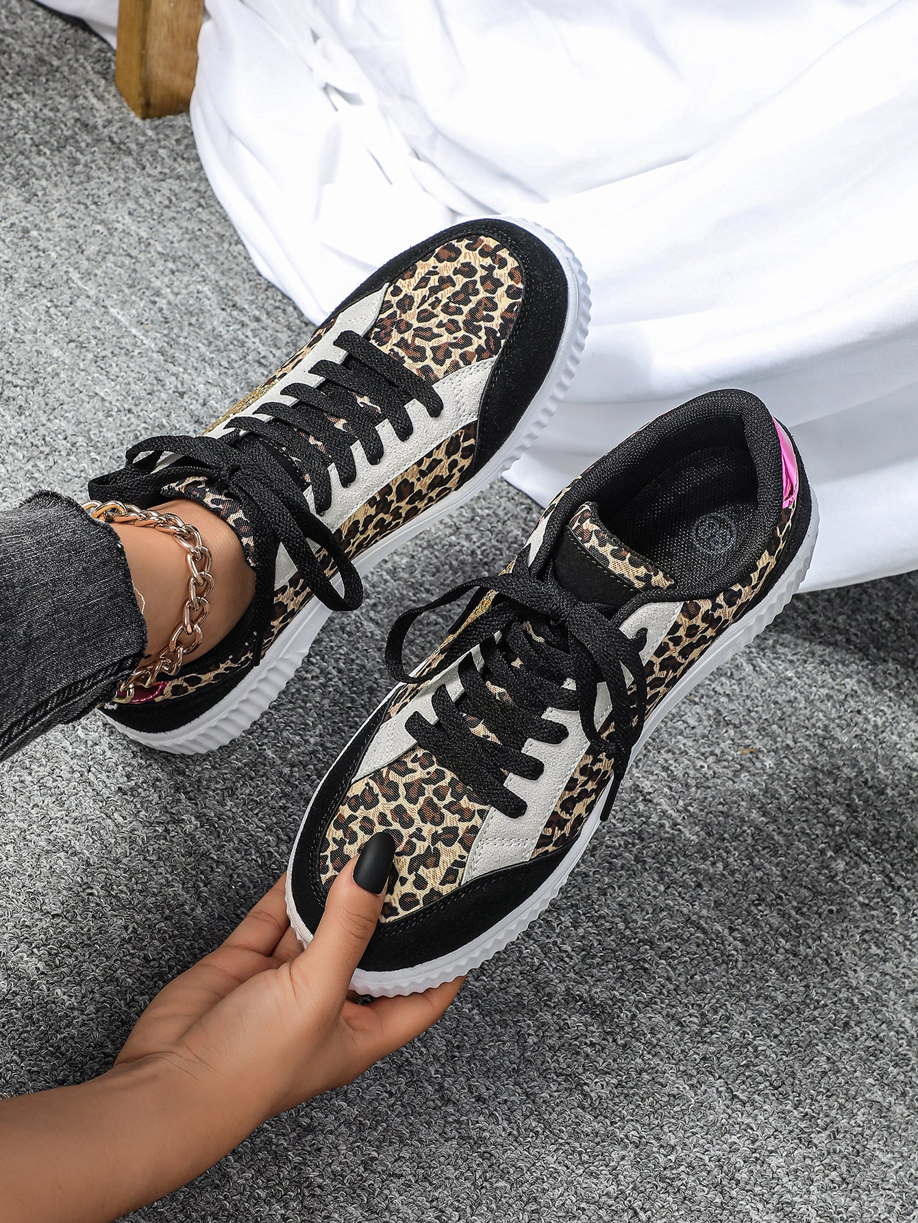 Leopard Print Unisex Casual Sneakers - Image 2
