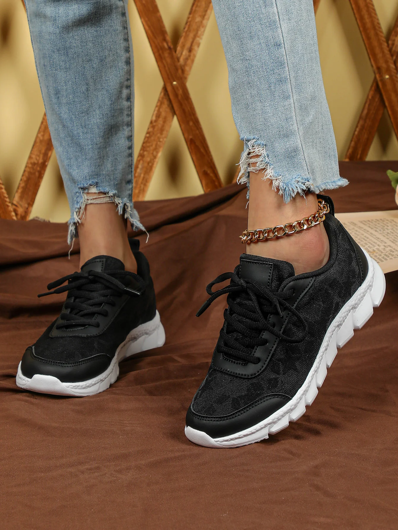 Floral Mesh Women's Casual Sneakers - Image 11