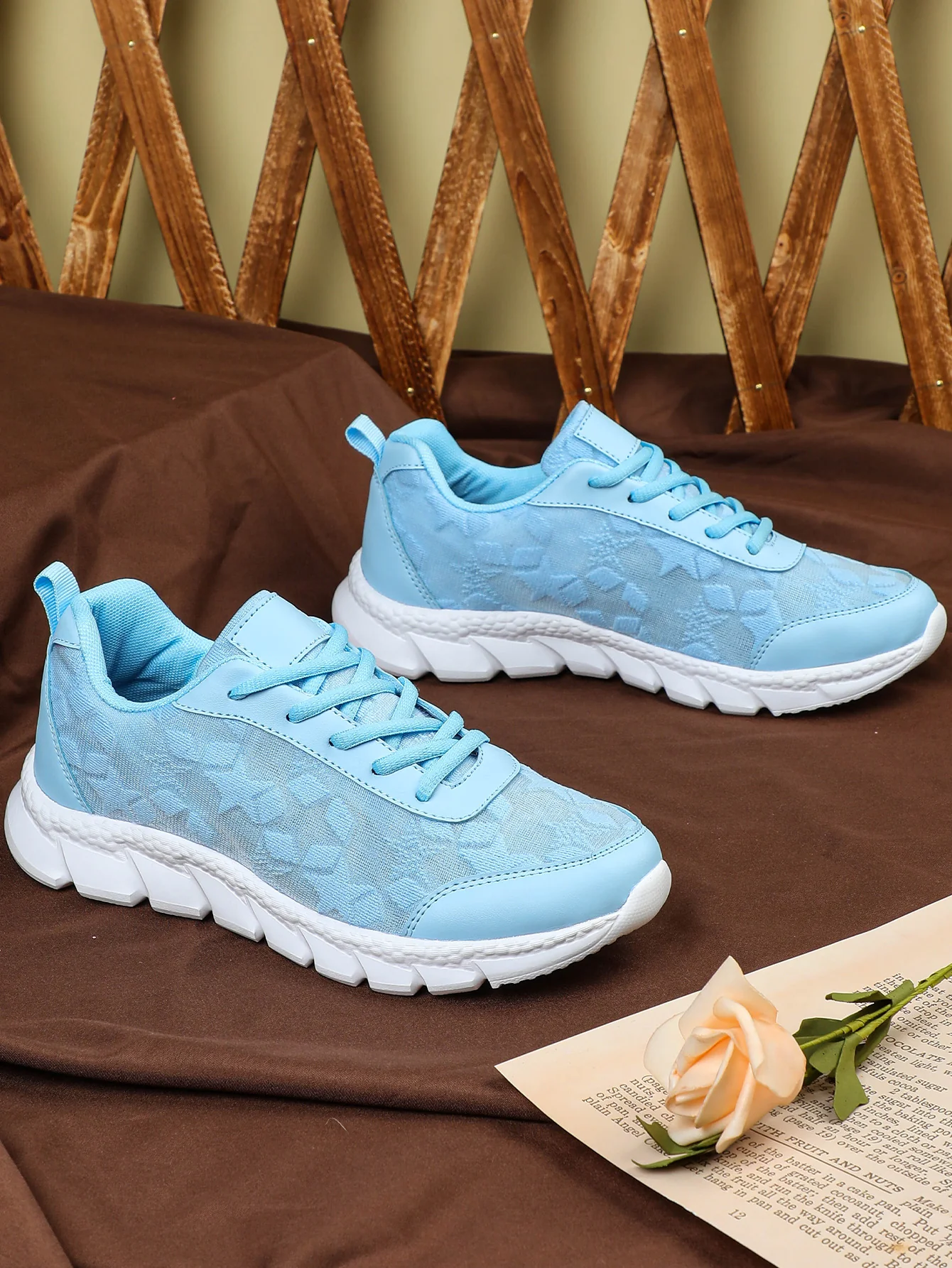 Floral Mesh Women's Casual Sneakers - Image 17