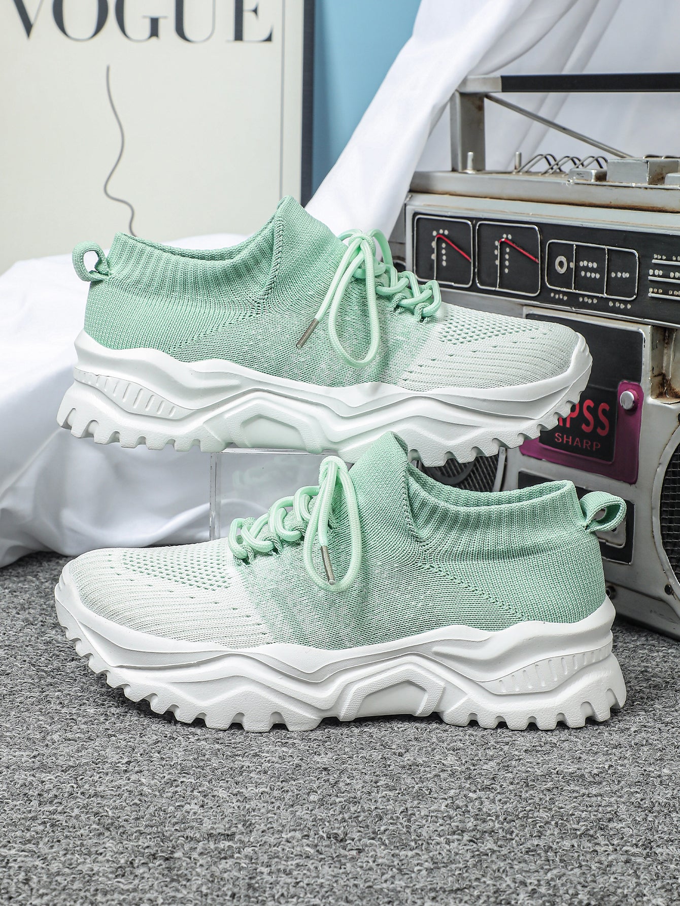 Color-blocked Unisex Casual Sneakers - Image 20