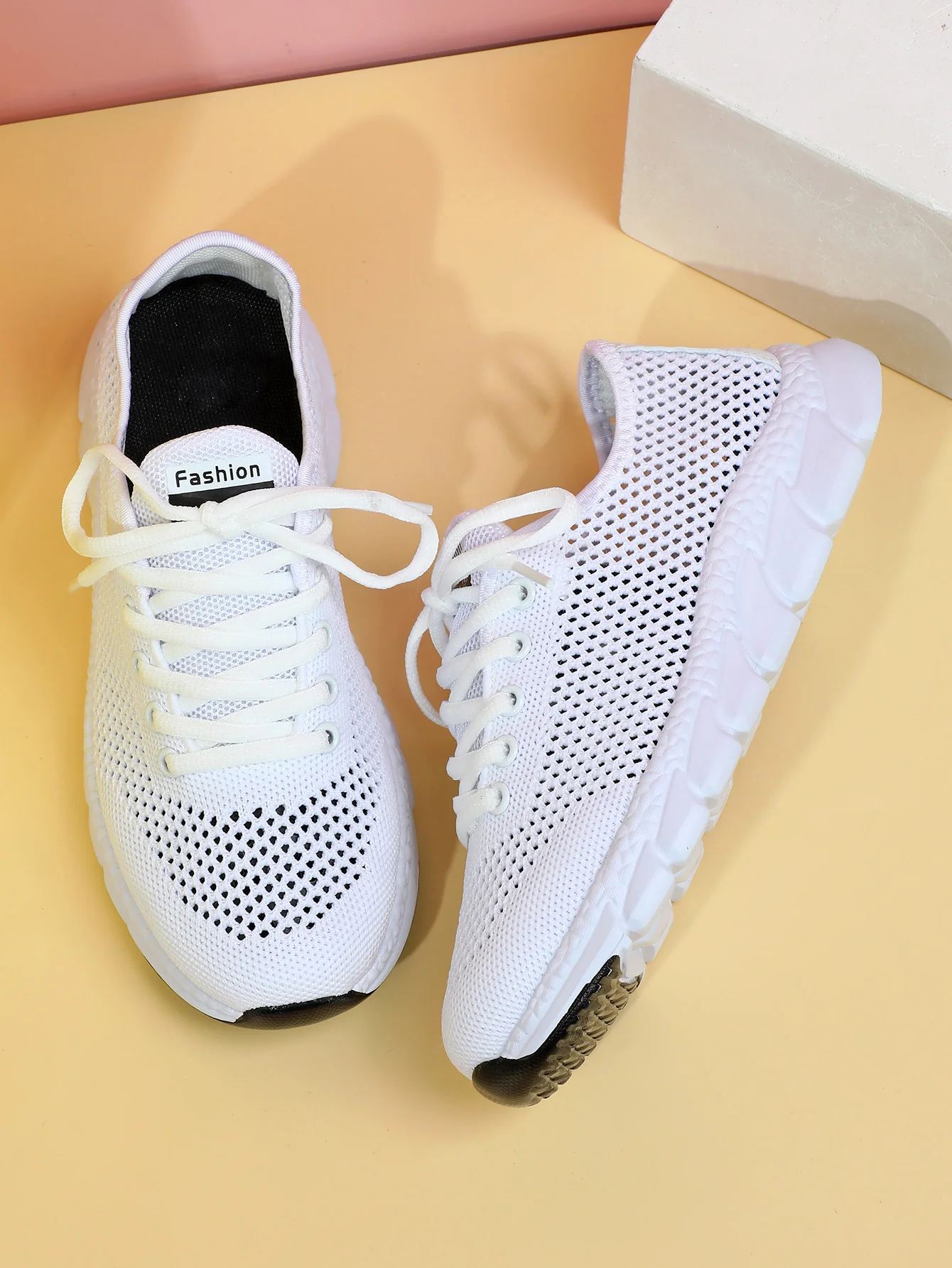 Women's Casual Sports Shoes - Image 2