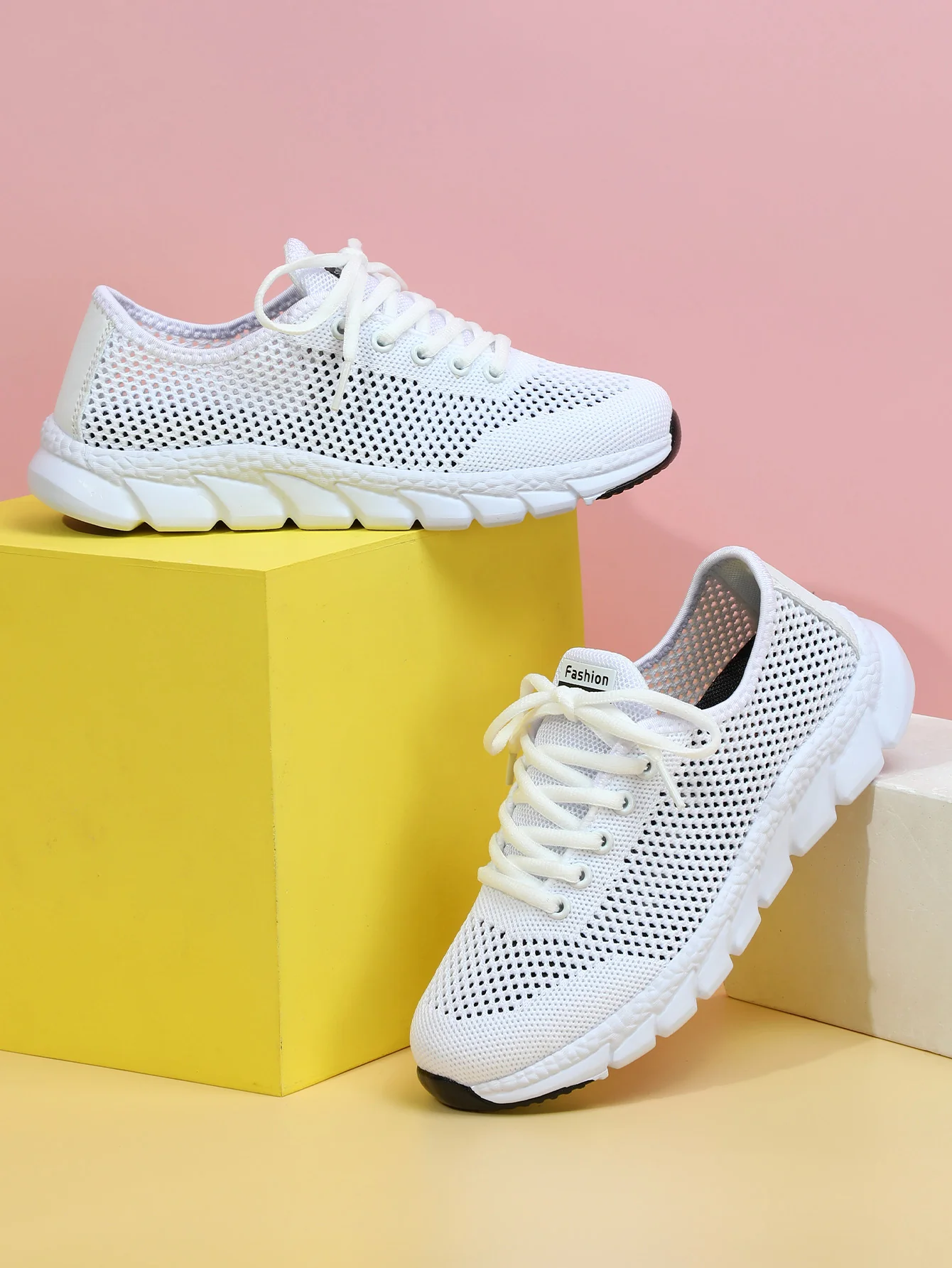 Women's Casual Sports Shoes - Image 3