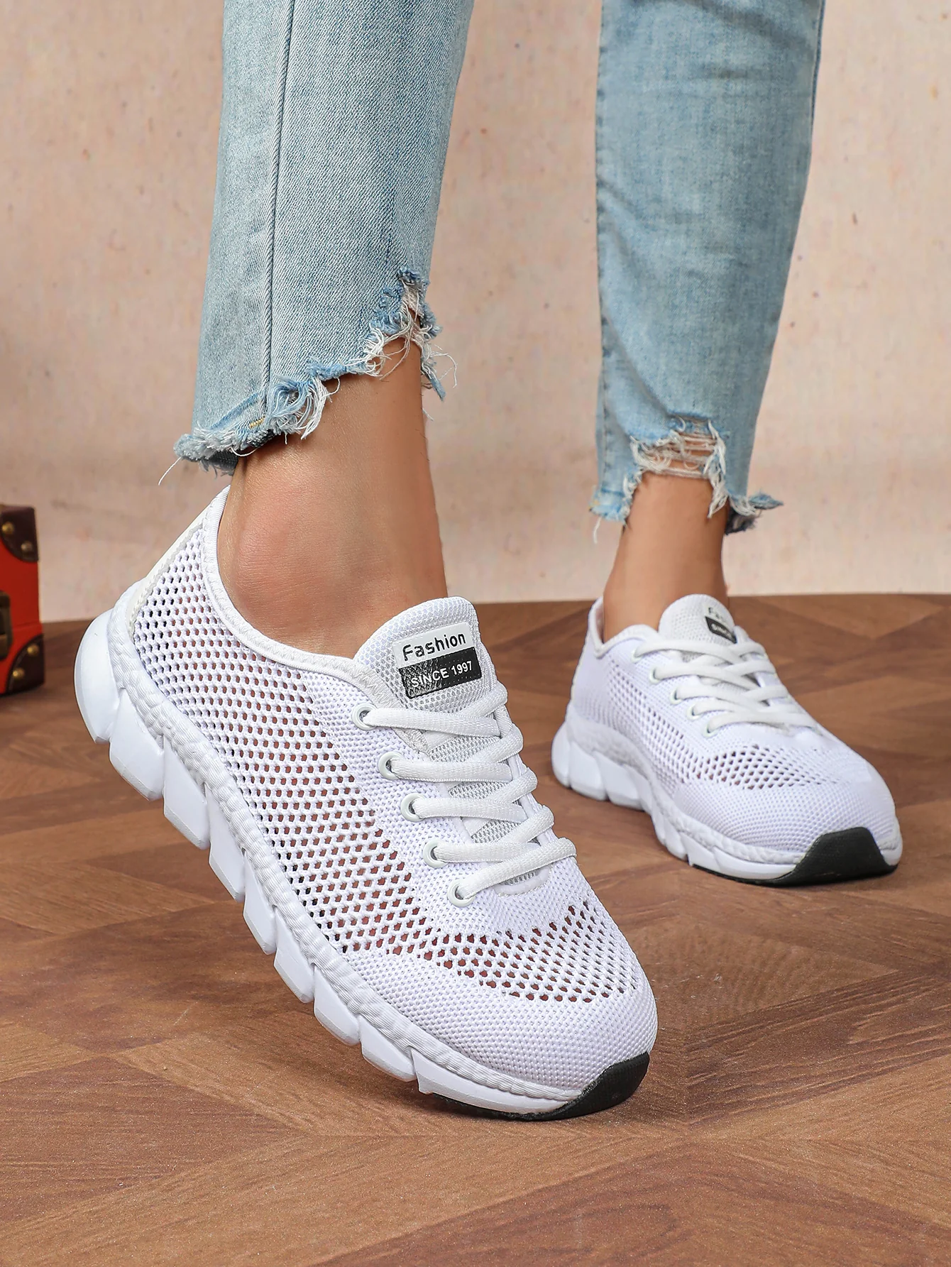 Women's Casual Sports Shoes - Image 5
