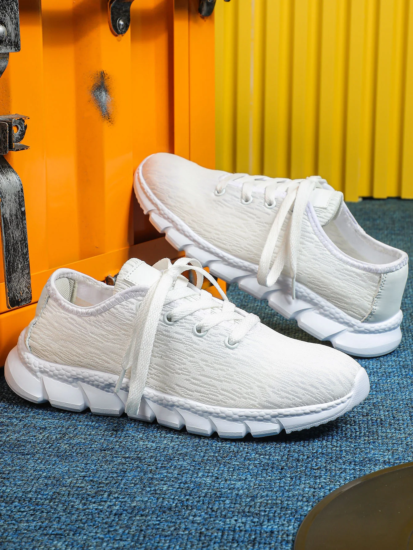 Unisex Casual Sports Shoes - Image 10
