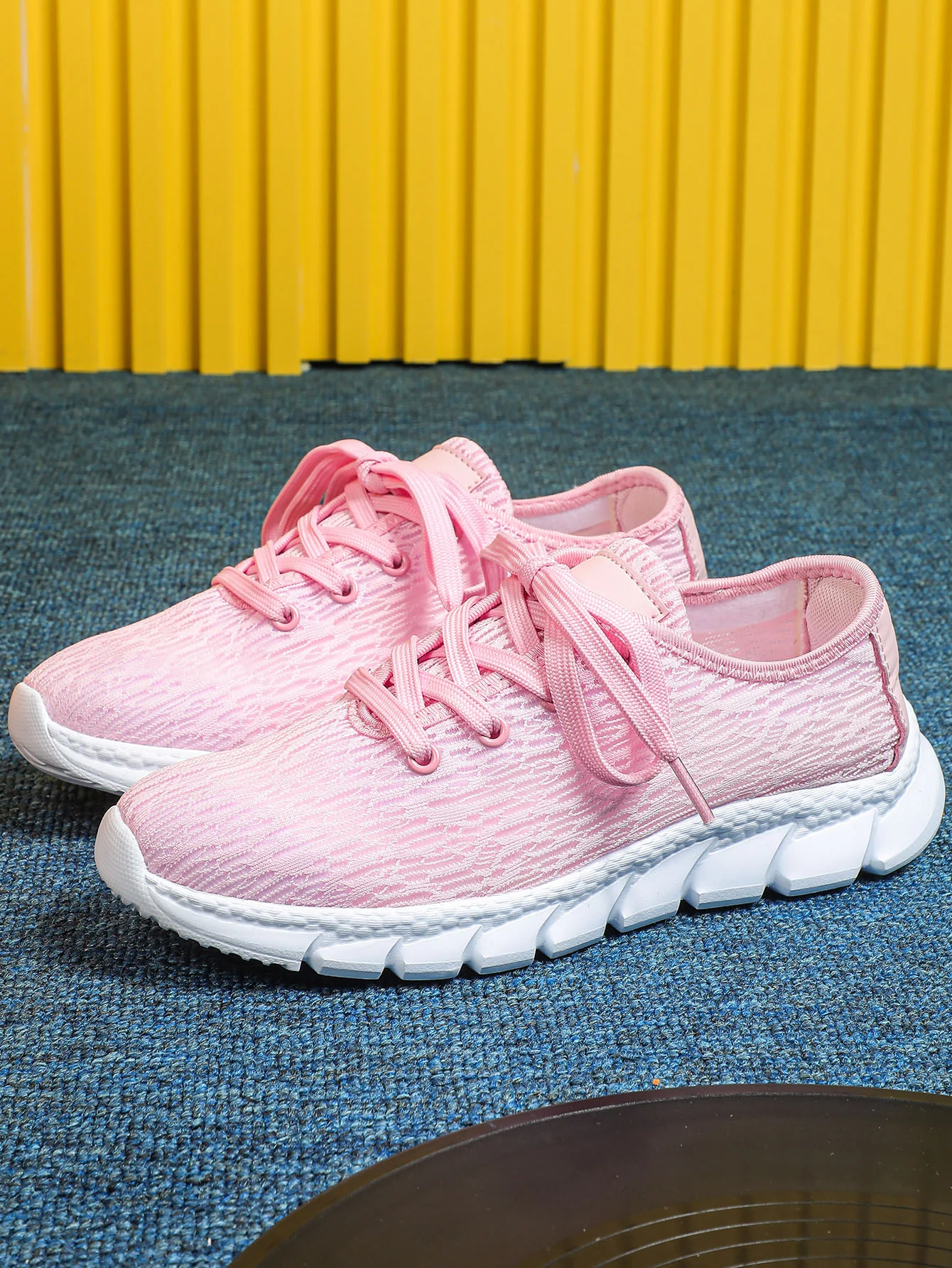 Unisex Casual Sports Shoes - Image 4