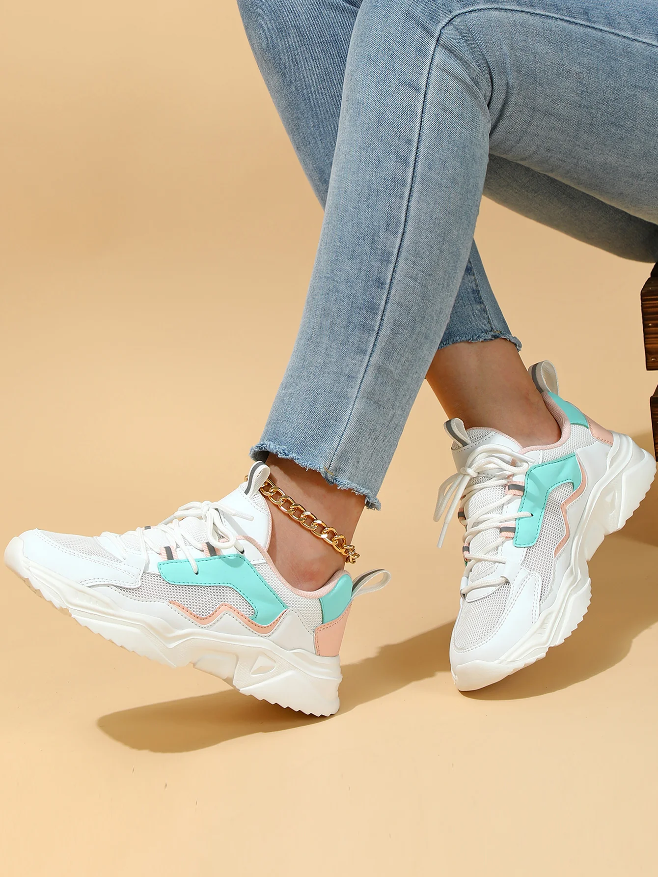 Color-blocked Platform Women's Casual Sneakers - Image 4