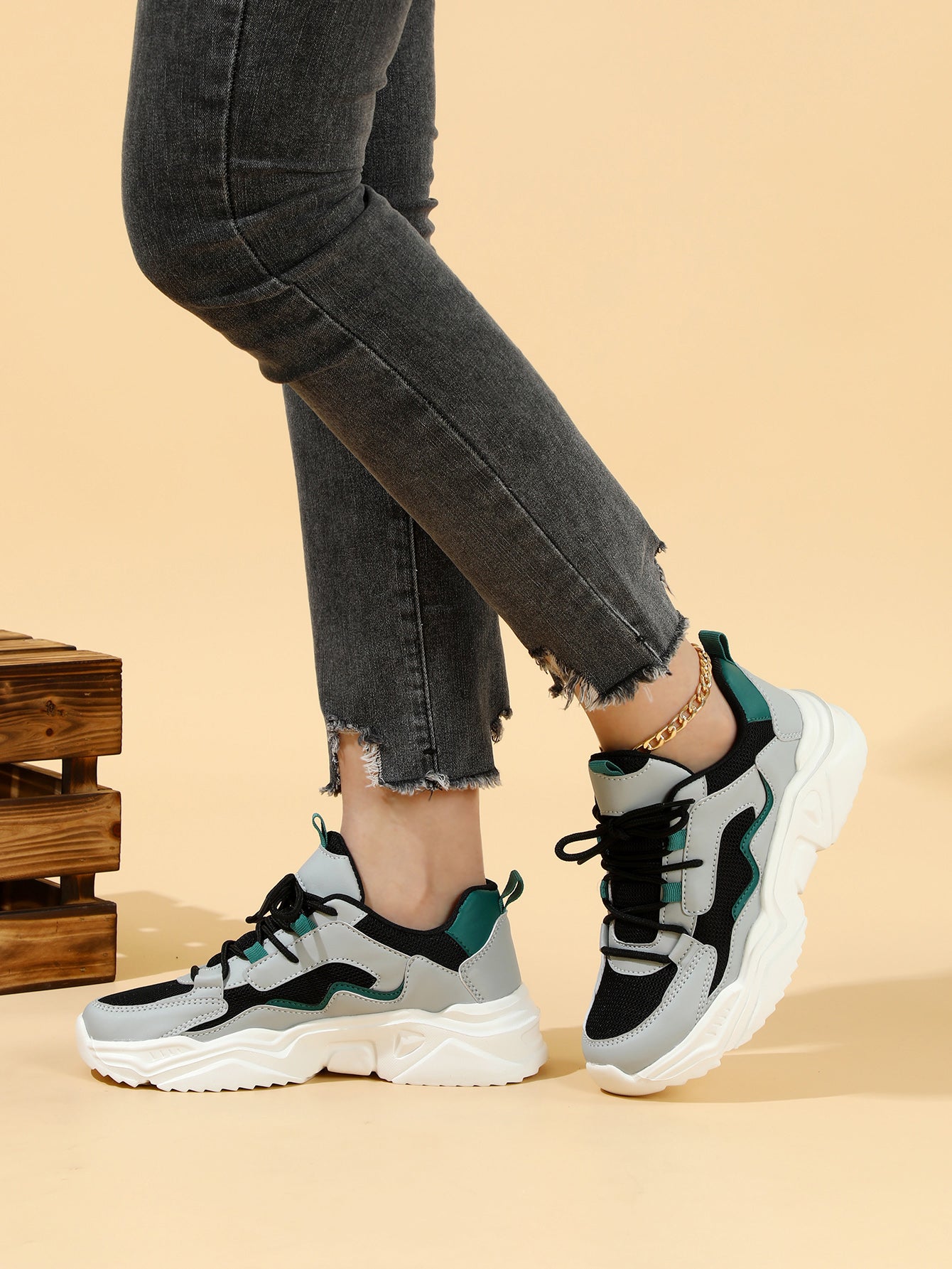 Color-blocked Platform Women's Casual Sneakers - Image 8