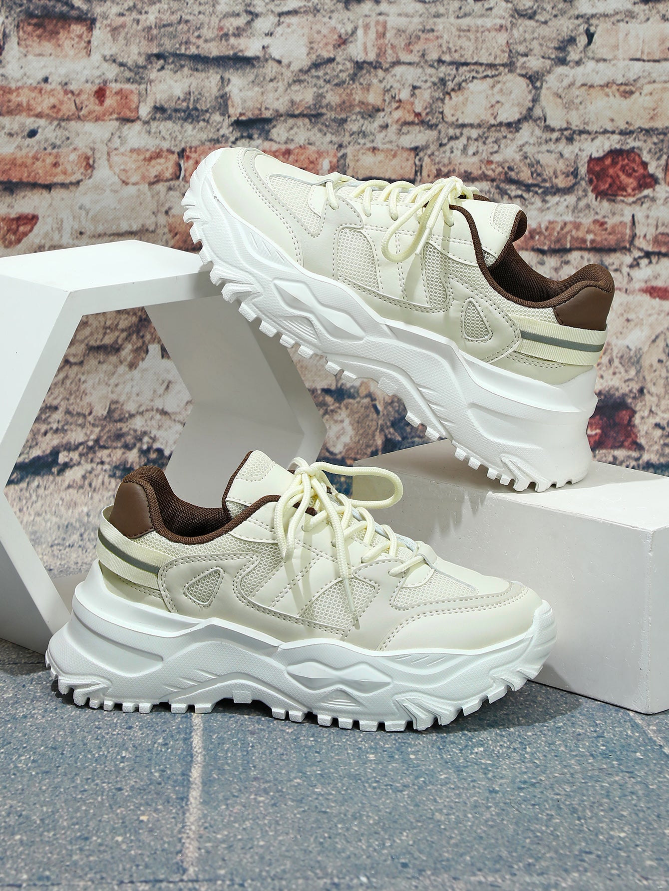 Unisex Casual Sports Shoes - Image 5