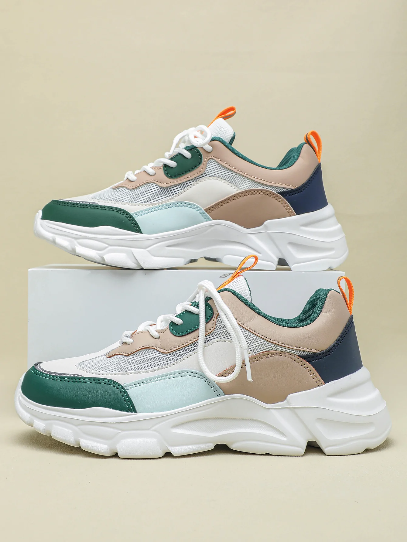 Unisex Casual Sports Shoes - Image 4