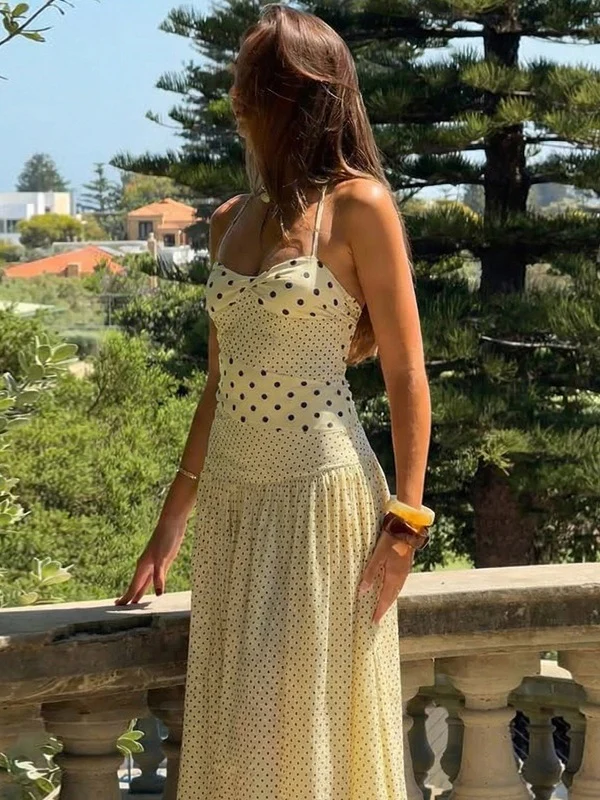 Polka Dot Retro Pleated Long Dress With A Halter Neck - Image 3