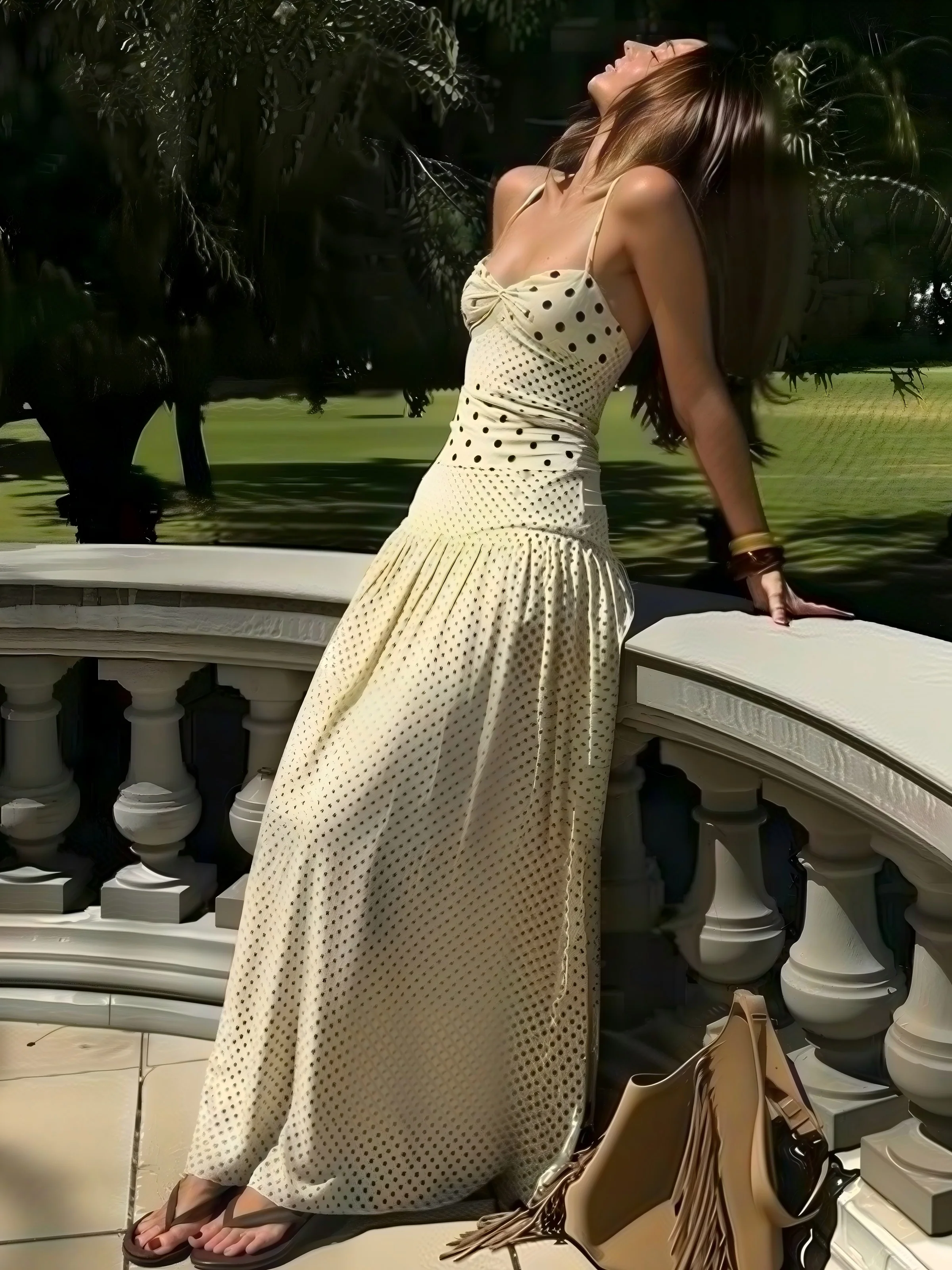 Polka Dot Retro Pleated Long Dress With A Halter Neck - Image 4