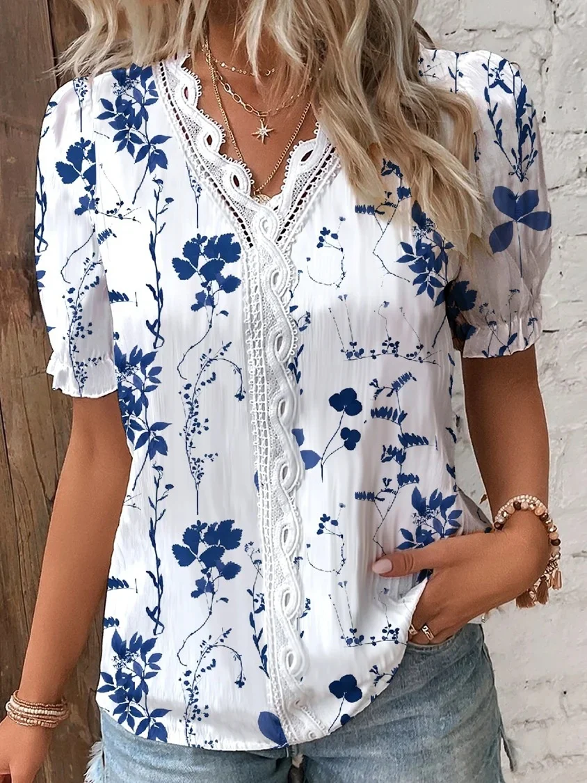 V-neck T-shirt With Lace Trim And Floral Print - Image 2