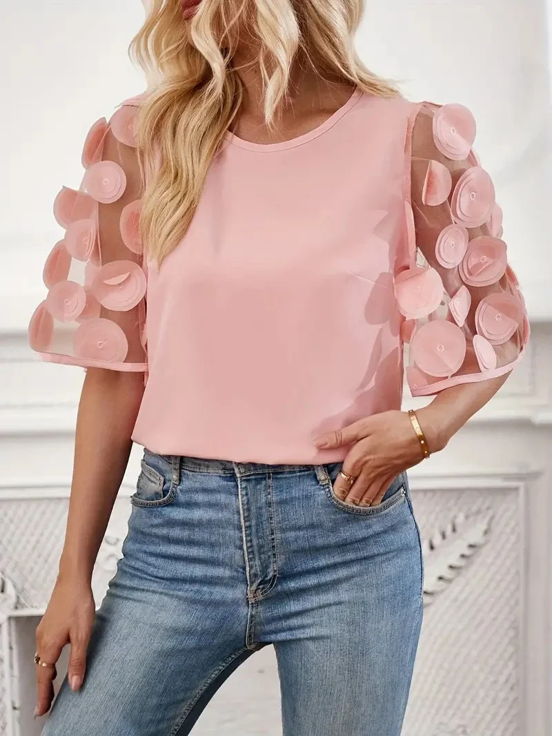 Round Neck Hollowed-out Lace Patchwork Short-sleeved T-shirt - Image 3