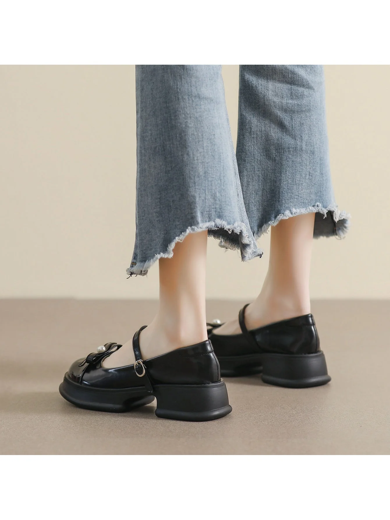 Liber Spring and Autumn Platform Bowknot Women's Mary Jane Shoes - Image 3