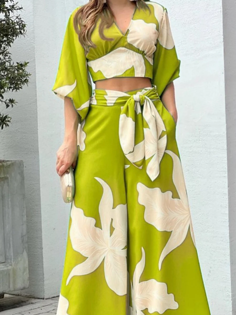 Floral Print Resort-style High-waisted Two-piece Set - Image 2