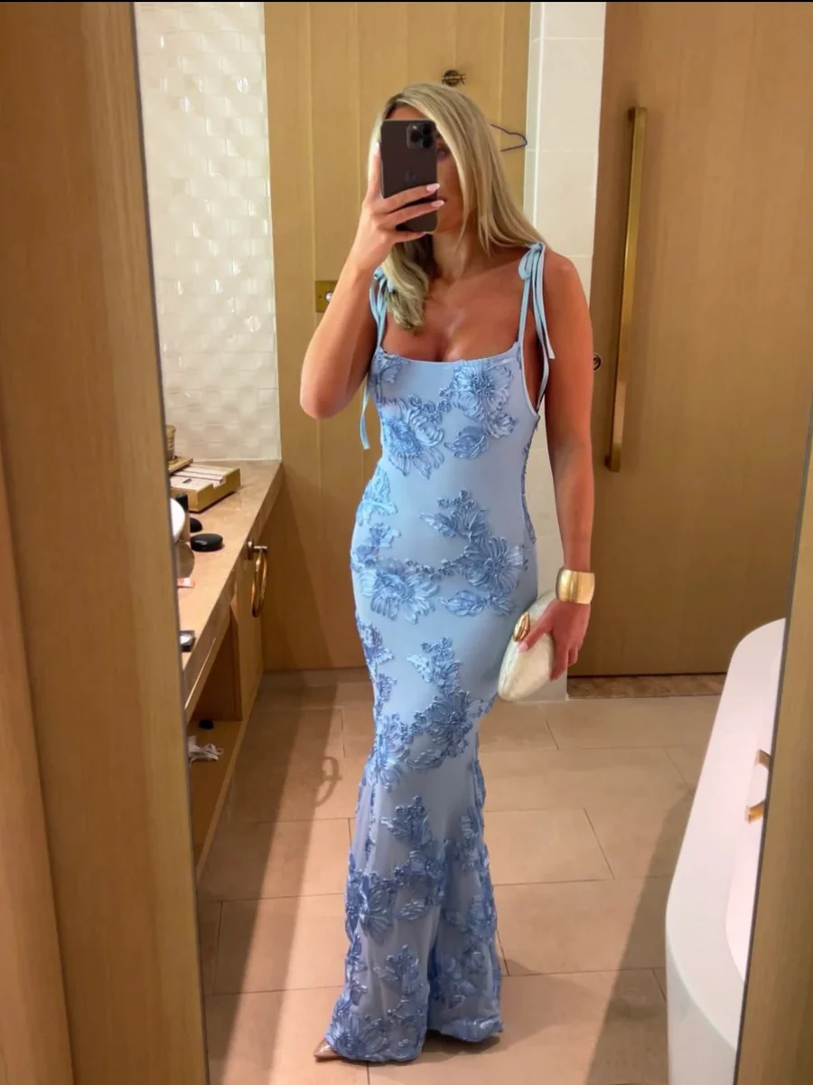Sexy Halter-neck Bodycon Long Dress With Three-dimensional Floral Pattern - Image 8
