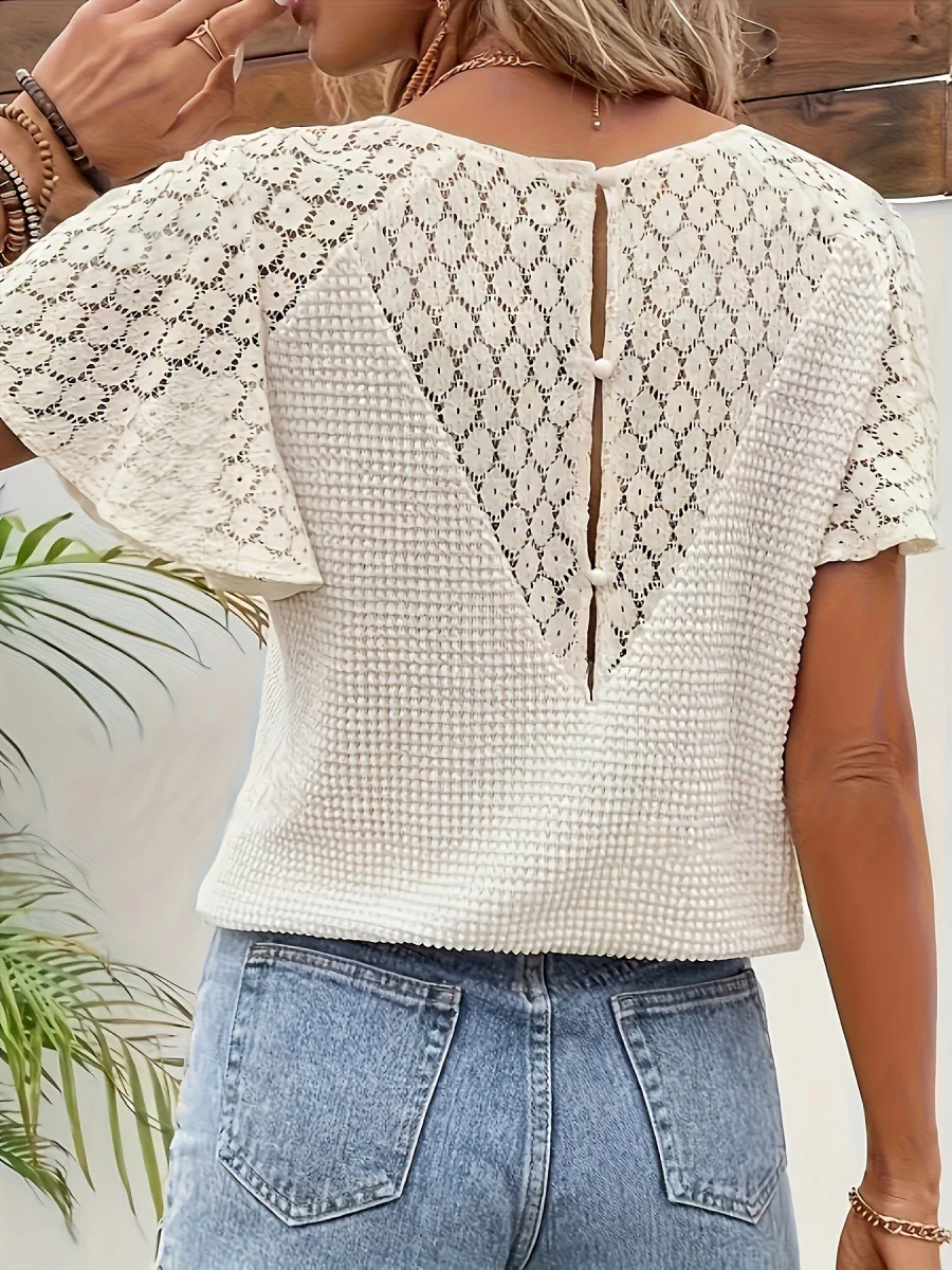 V-neck Lace-trimmed Short-sleeved T-shirt - Image 2