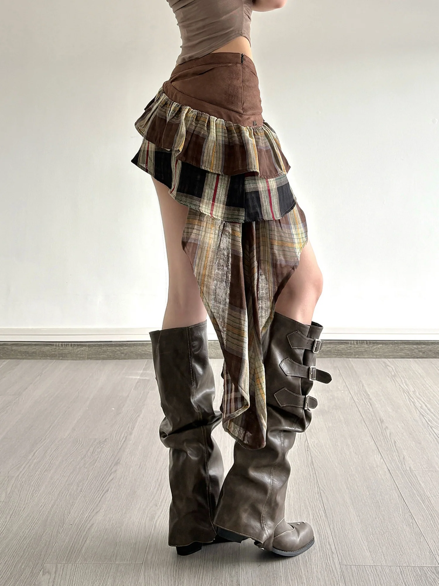 Plaid Patchwork Irregular Hem Short Skirt - Image 4