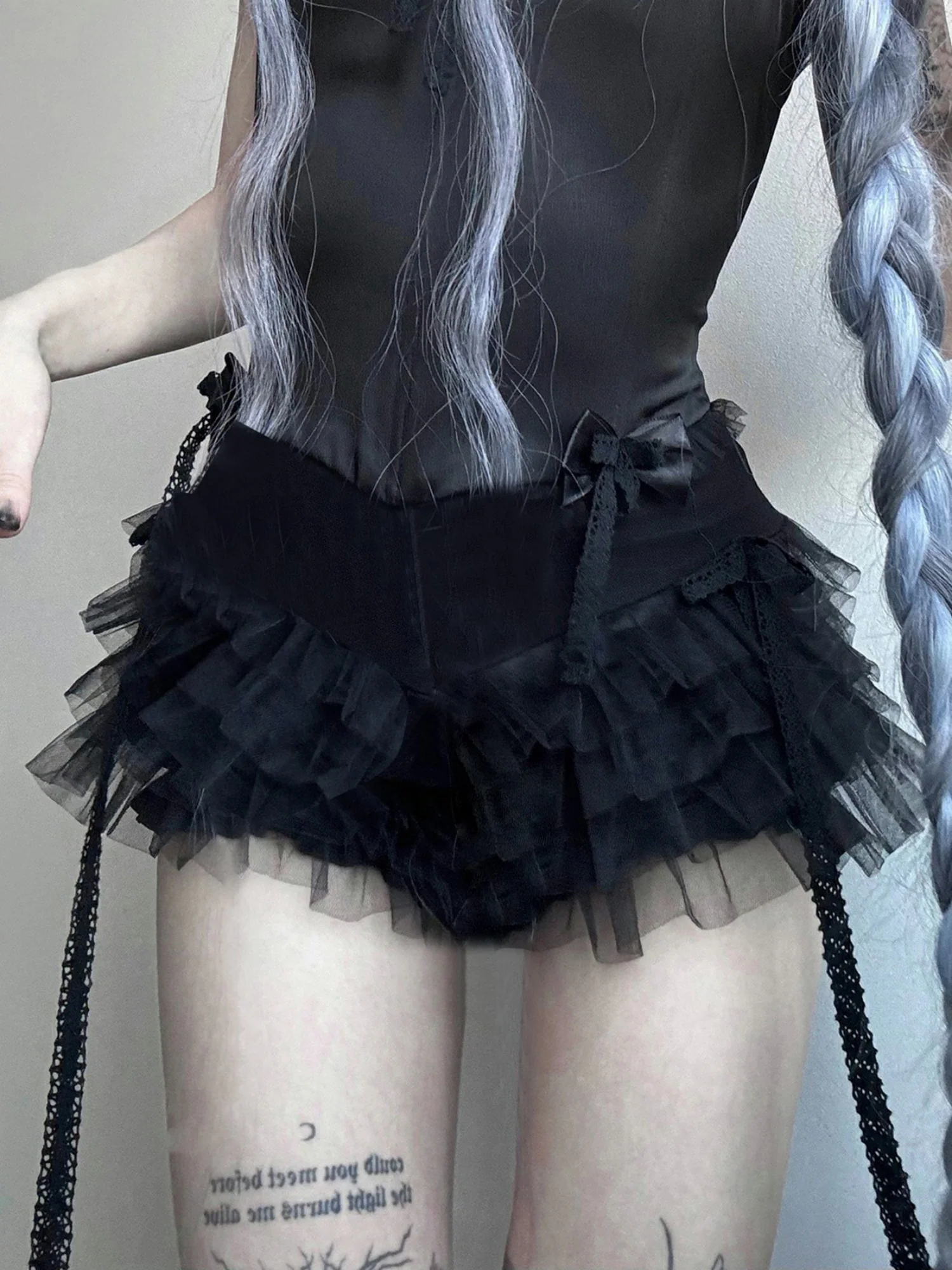 Lace Patchwork Layered High Waist Cake Shorts - Image 5