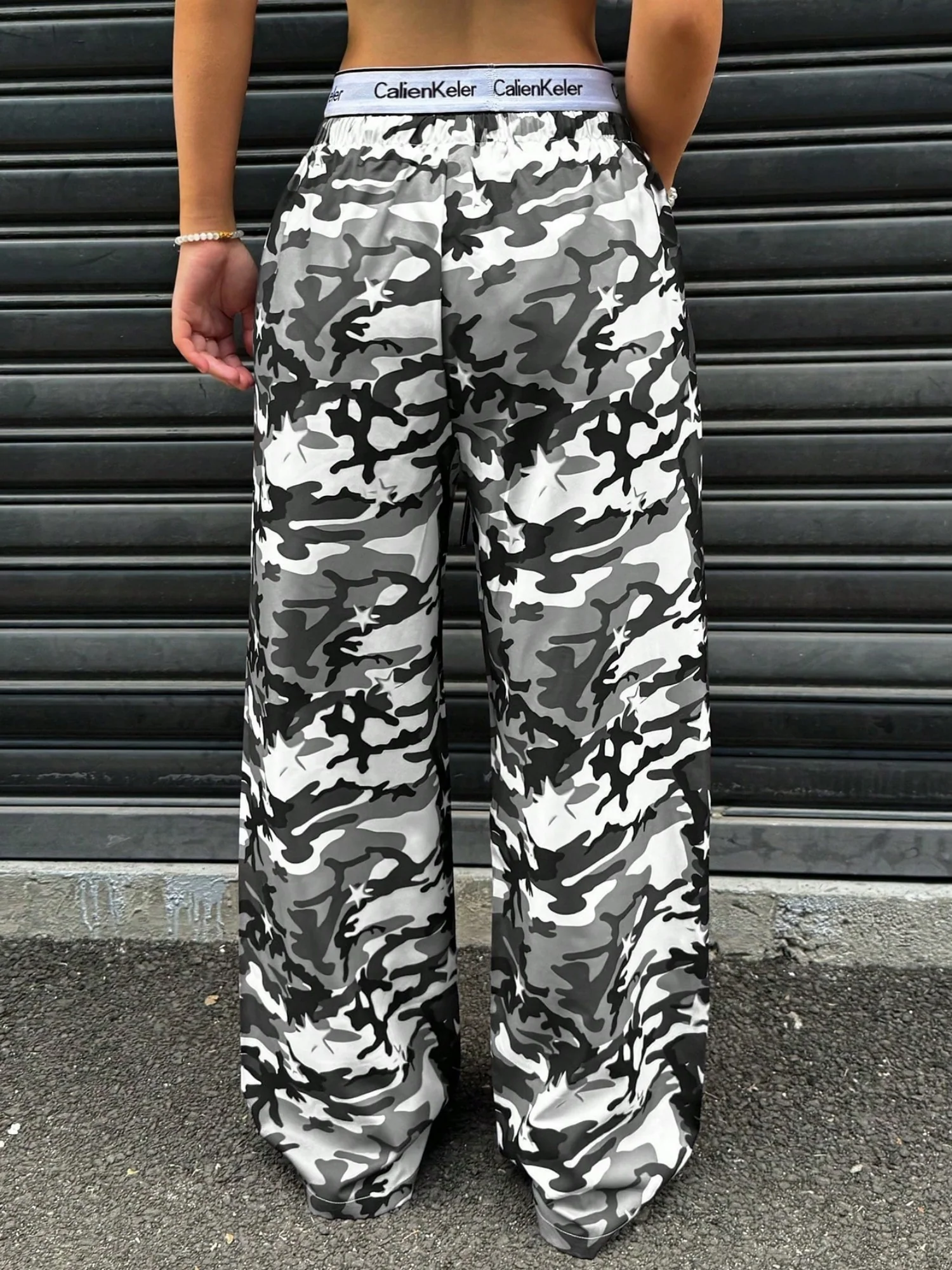 Camouflage Elastic Waistband Lace Up Pants - Image 2