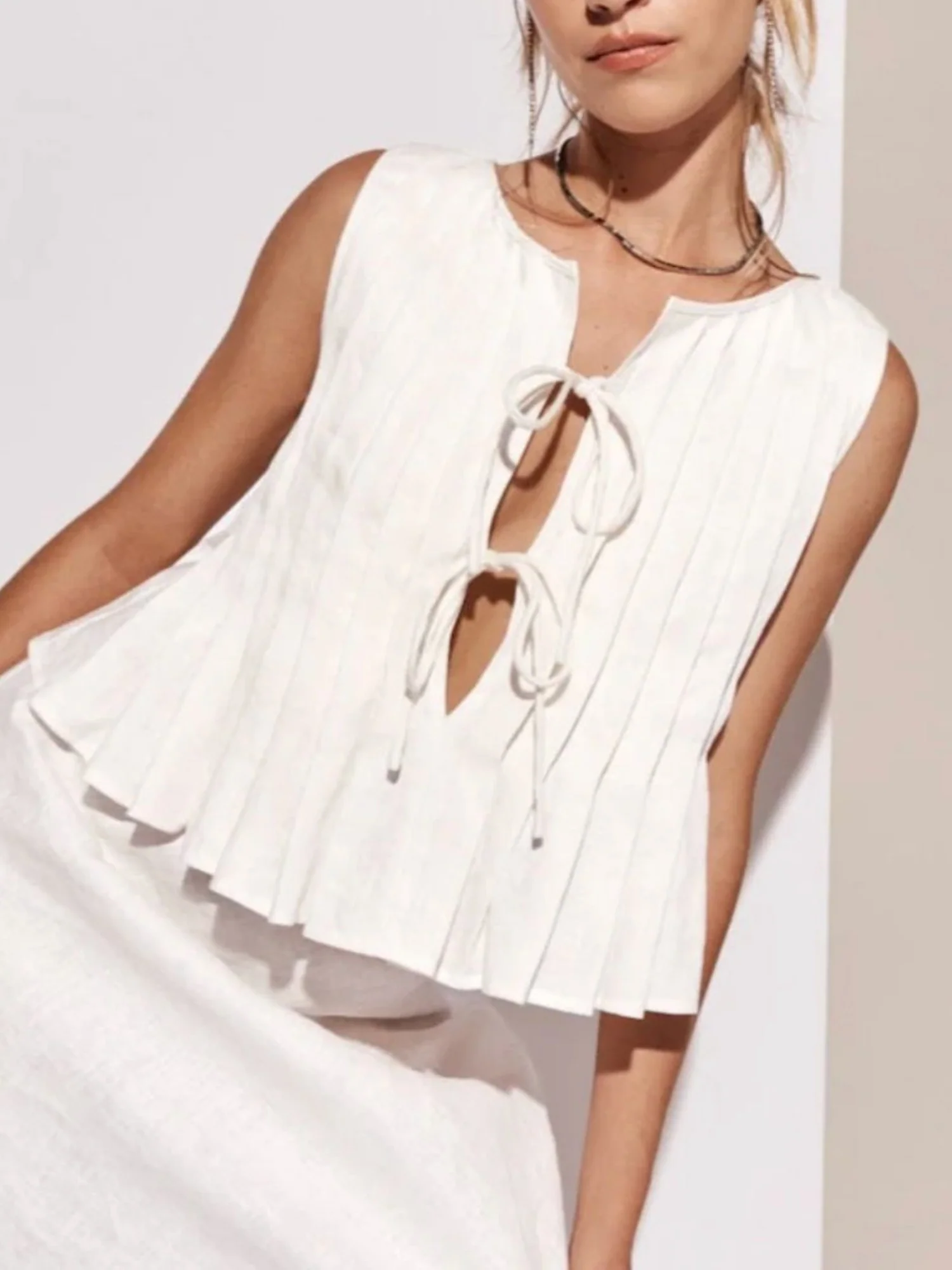 Cotton And Linen Straps Pleated Tank Tops - Image 4
