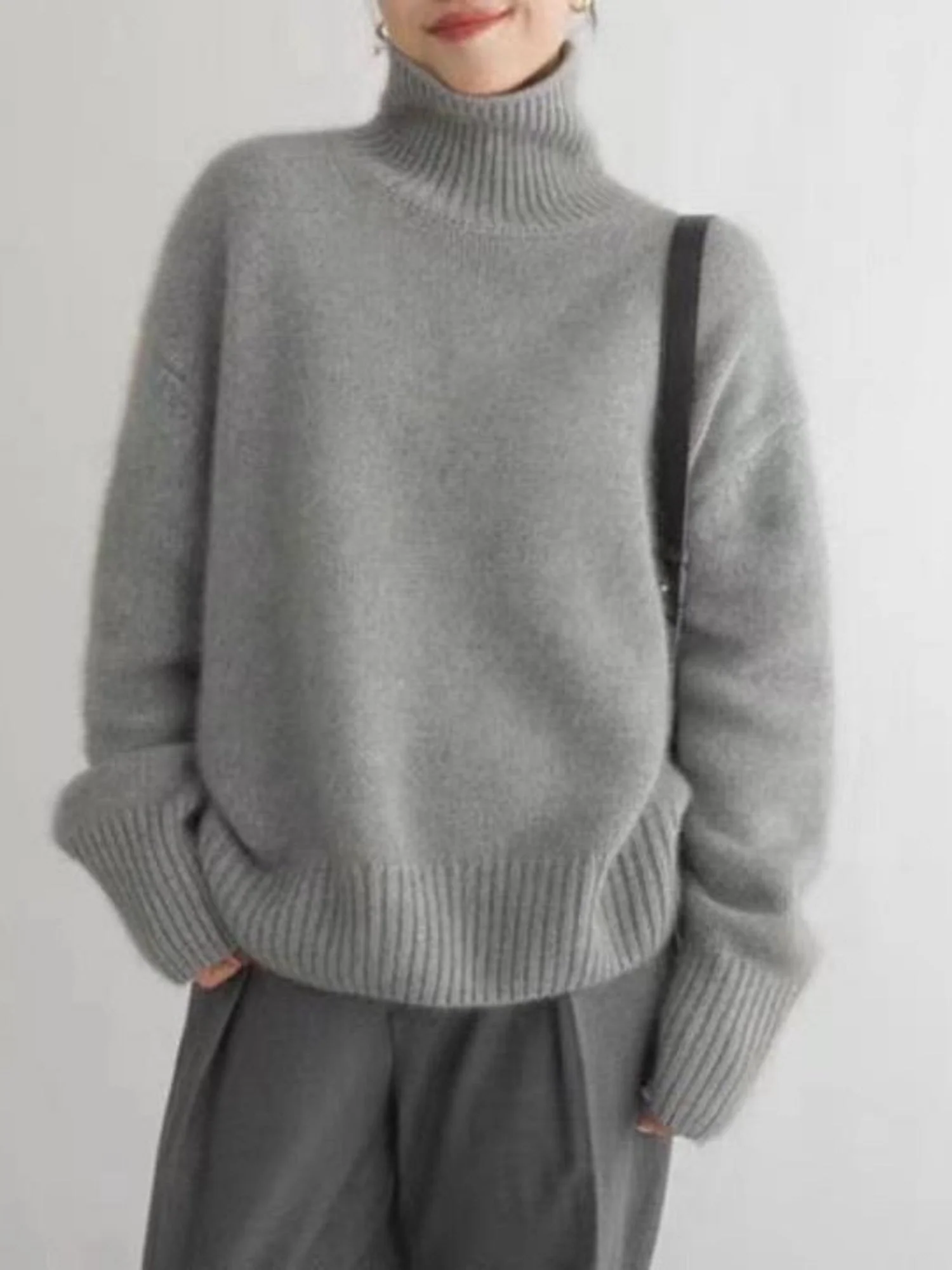 Liber Turtleneck Solid Color Solid Color Knitted Sweater - Image 5