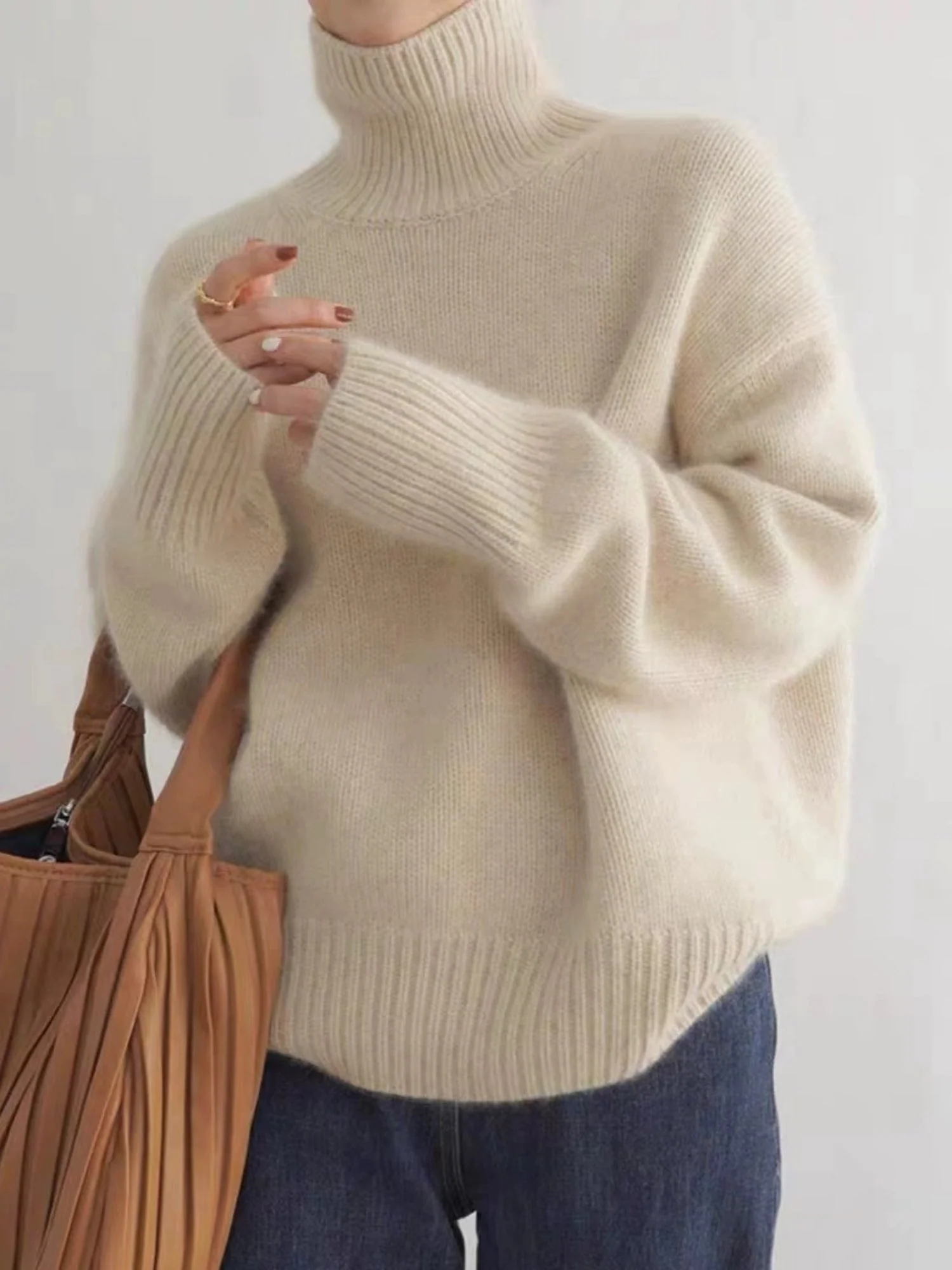 Liber Turtleneck Solid Color Solid Color Knitted Sweater - Image 6