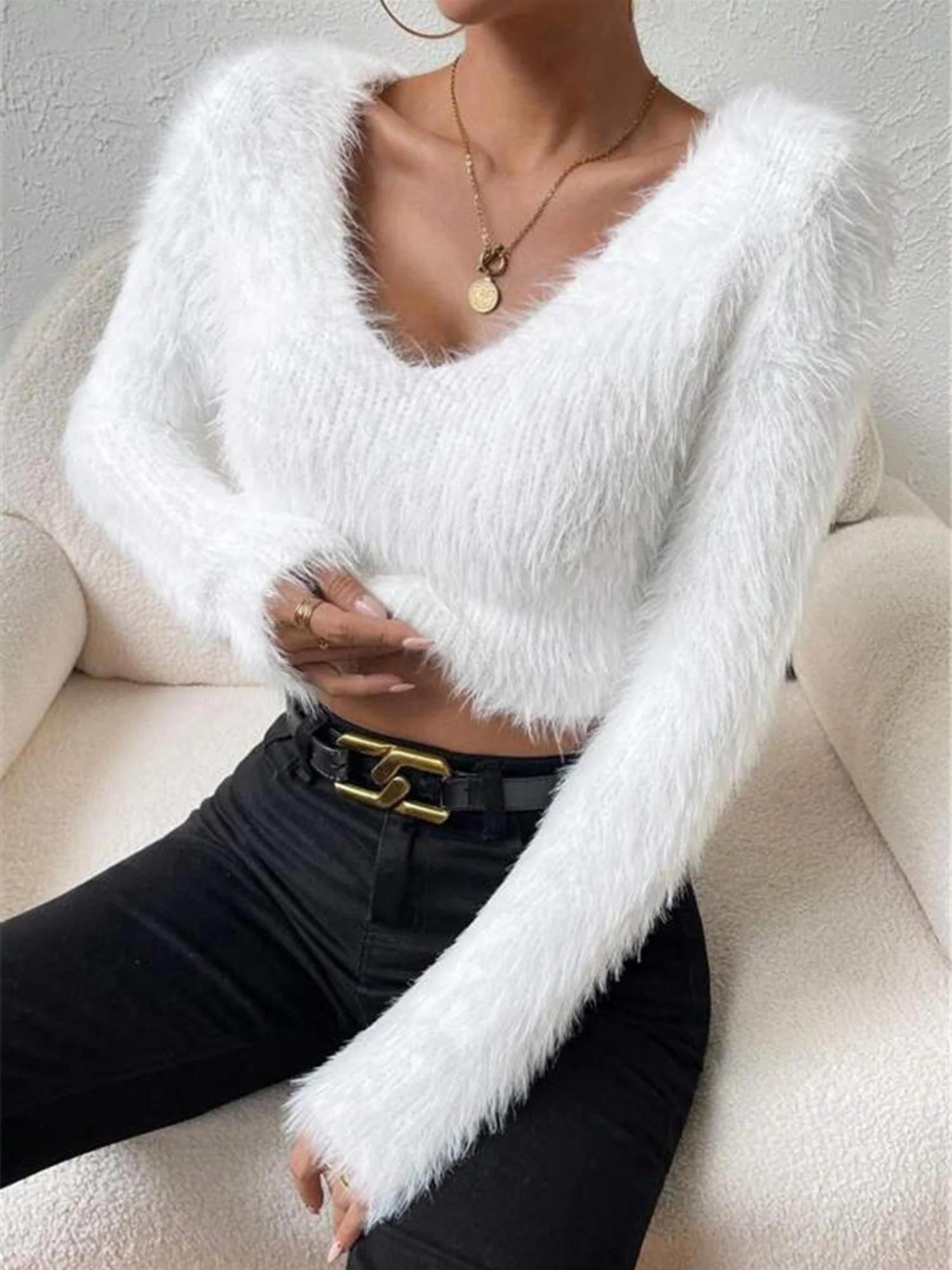 V-neck Plush Short Sweaters - Image 4