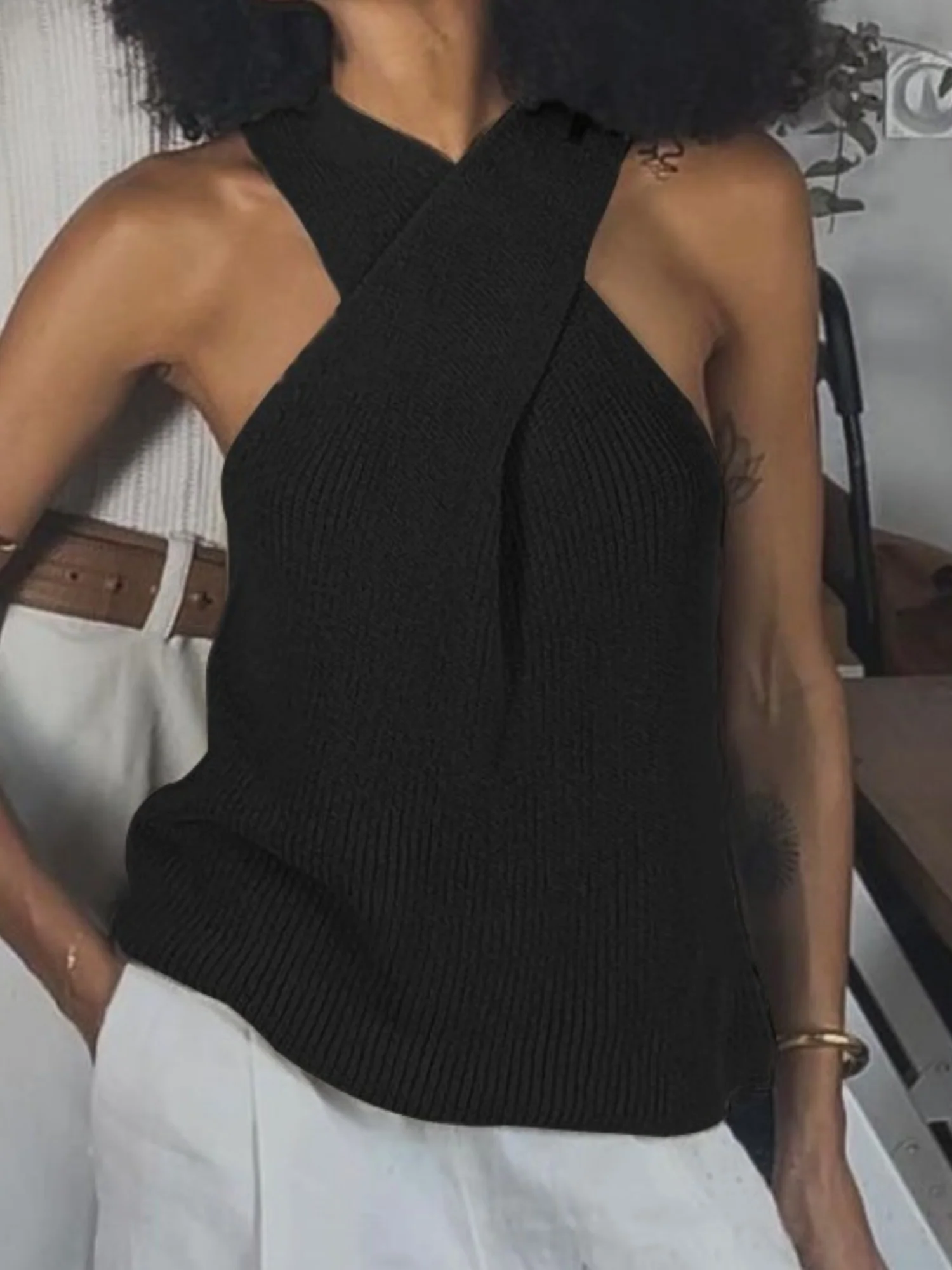 Cross-neck Sleeveless Knitted Vest - Image 4