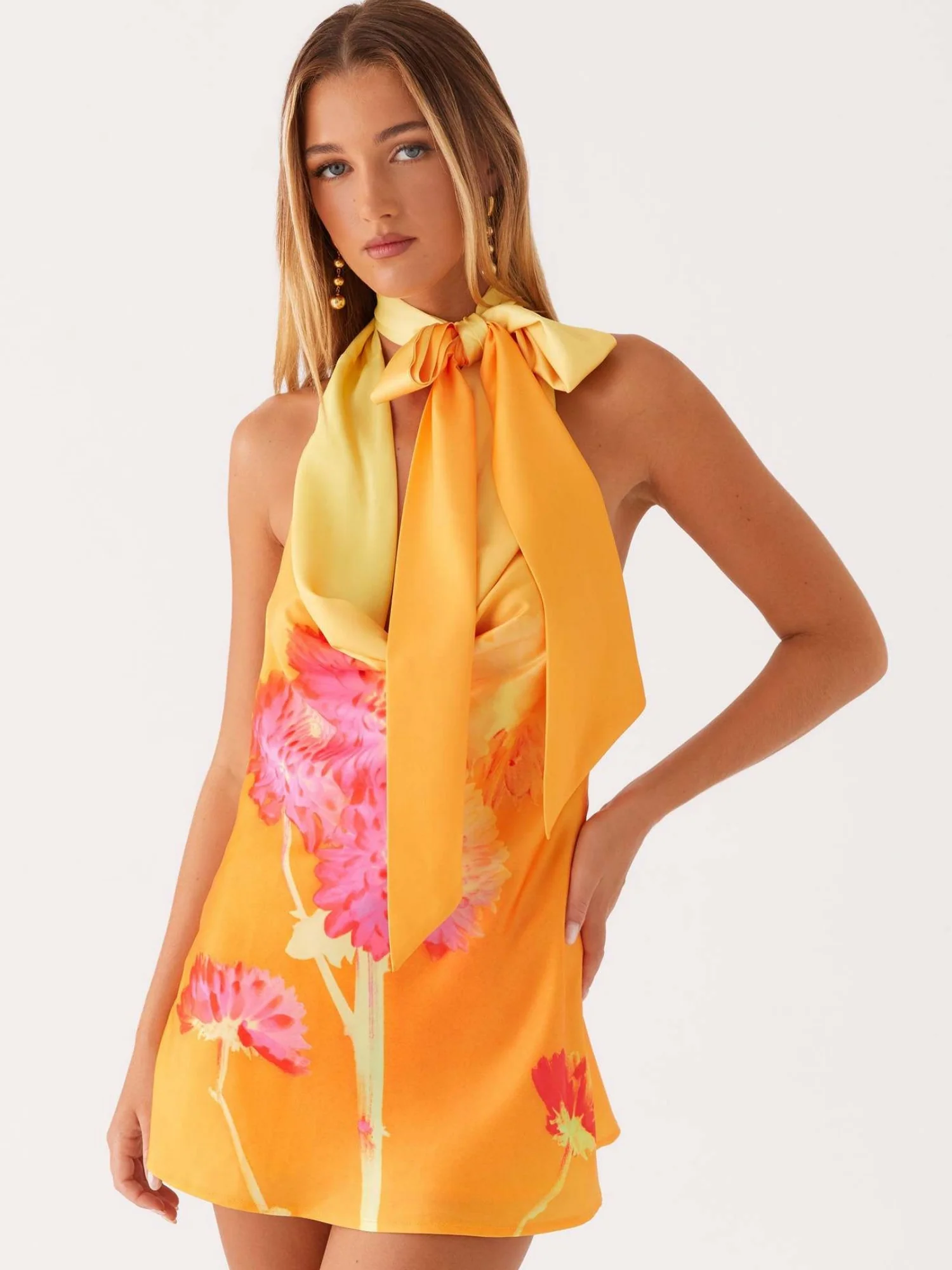 Floral Print Halter Neck And Backless Mini&Short Dresses - Image 3