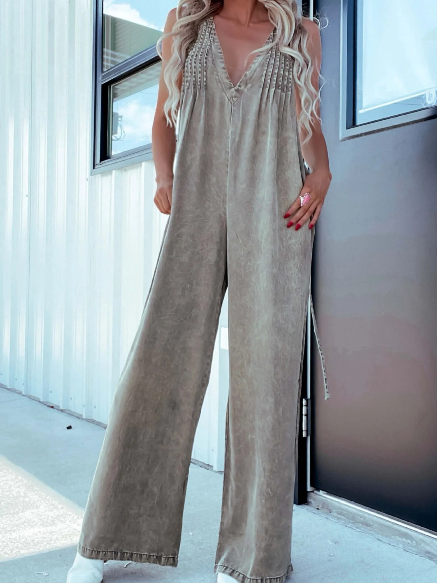 Denim Washed V-neck Sleeveless Loose-fit Jumpsuits - Image 7