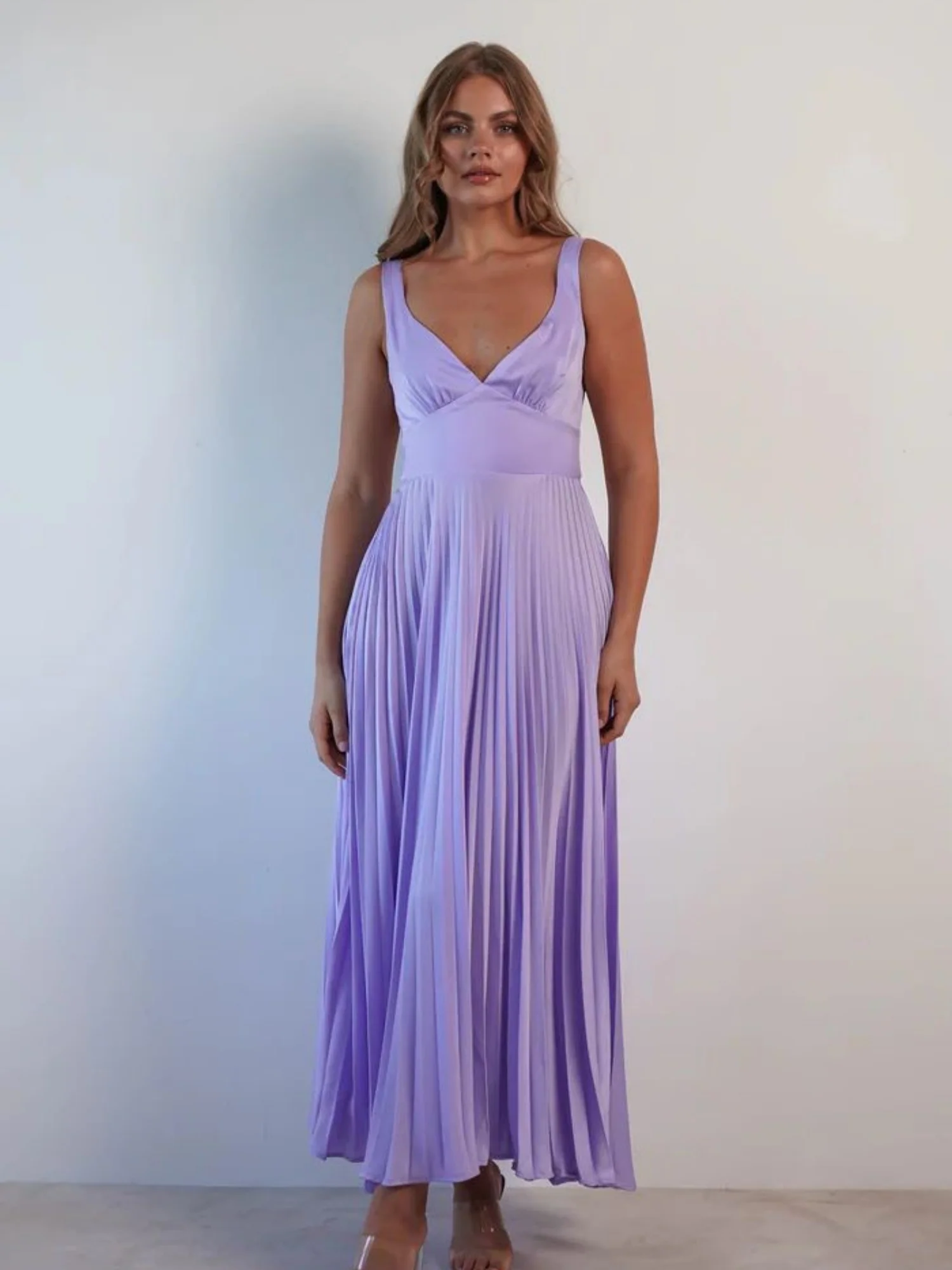 Crimp V-neck Backless Maxi Dresses - Image 7