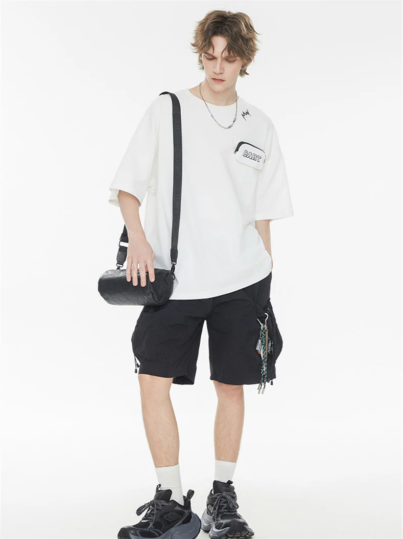 Black And Pink Color-blocked Short-sleeved T-shirt With Detachable Pockets - Image 11