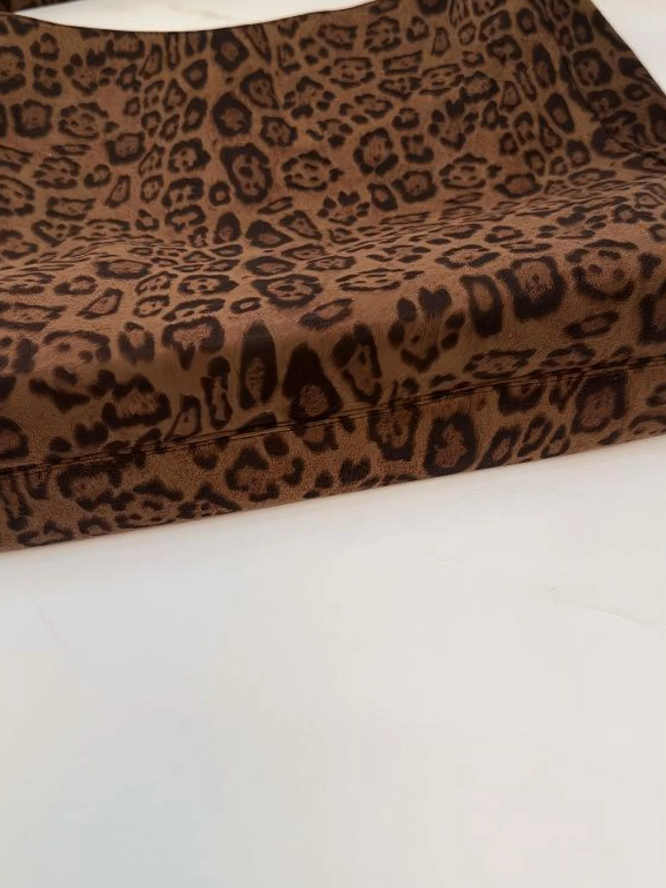 Leopard Print Large Capacity Shoulder Bag - Image 8