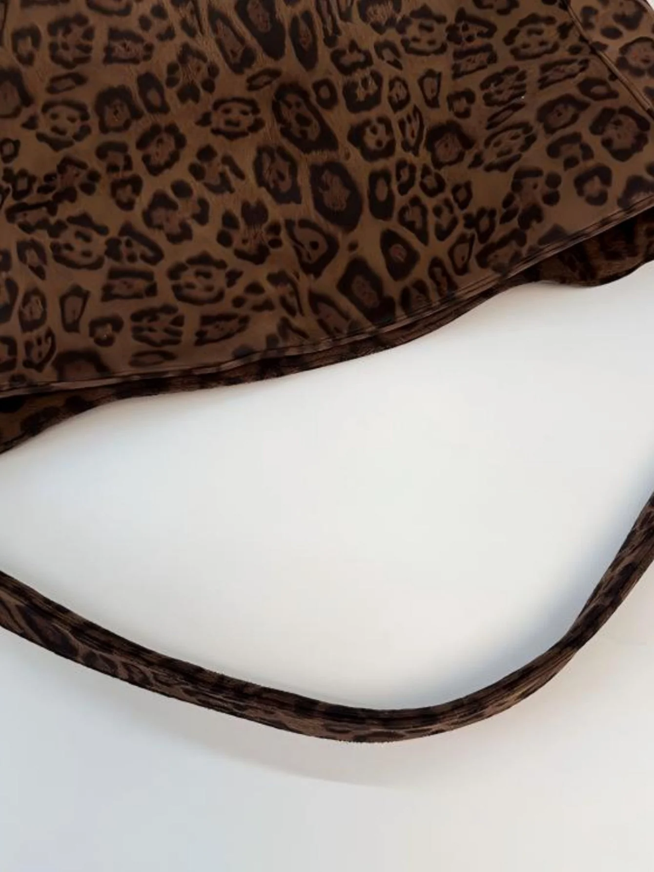 Leopard Print Large Capacity Shoulder Bag - Image 9