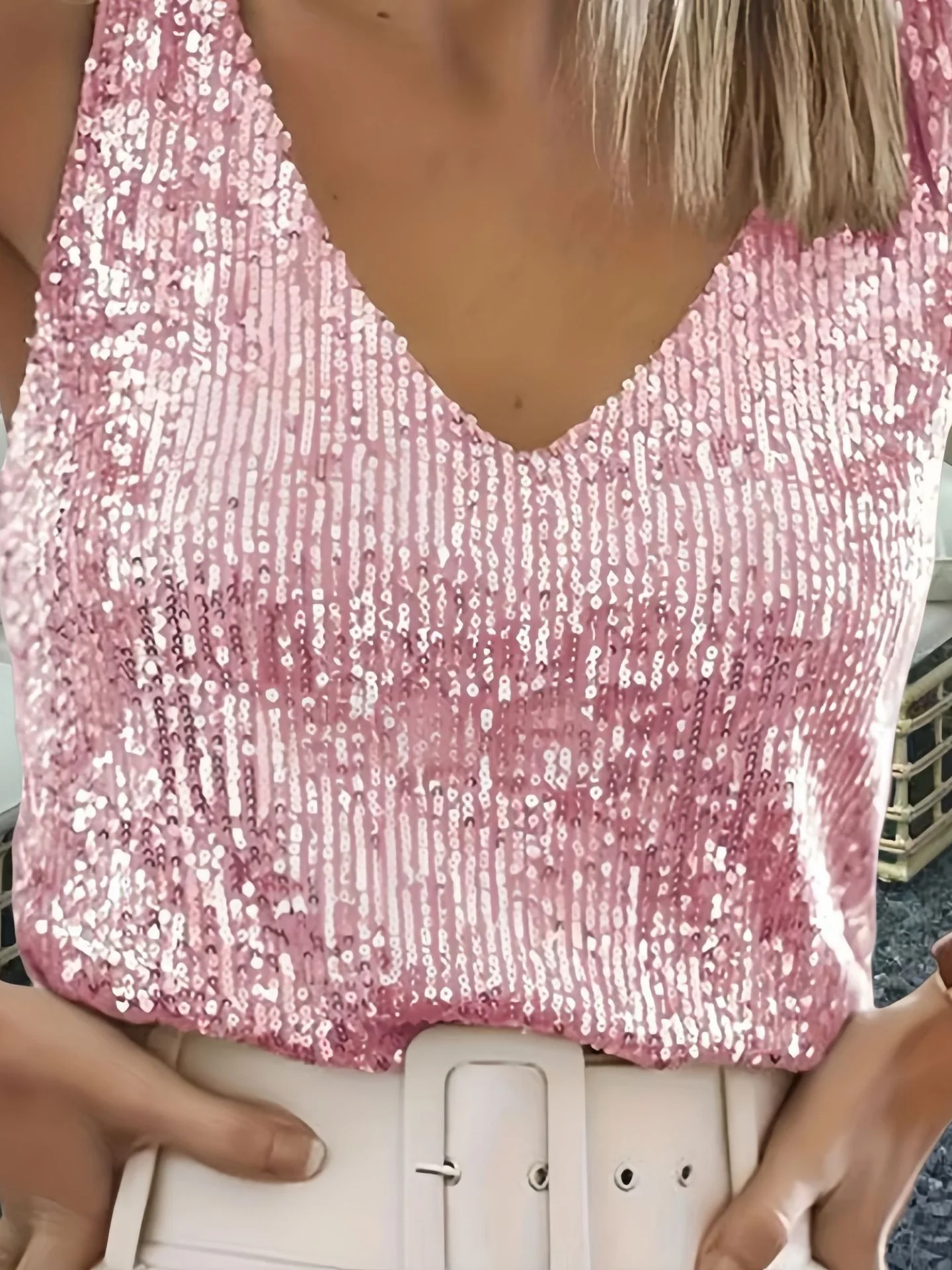 Sexy V-neck Sequined Halter Top - Image 3
