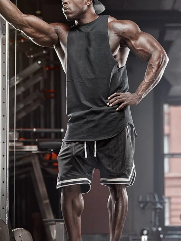 Thin Mesh Loose-fit Breathable Five Points Shorts - Image 3