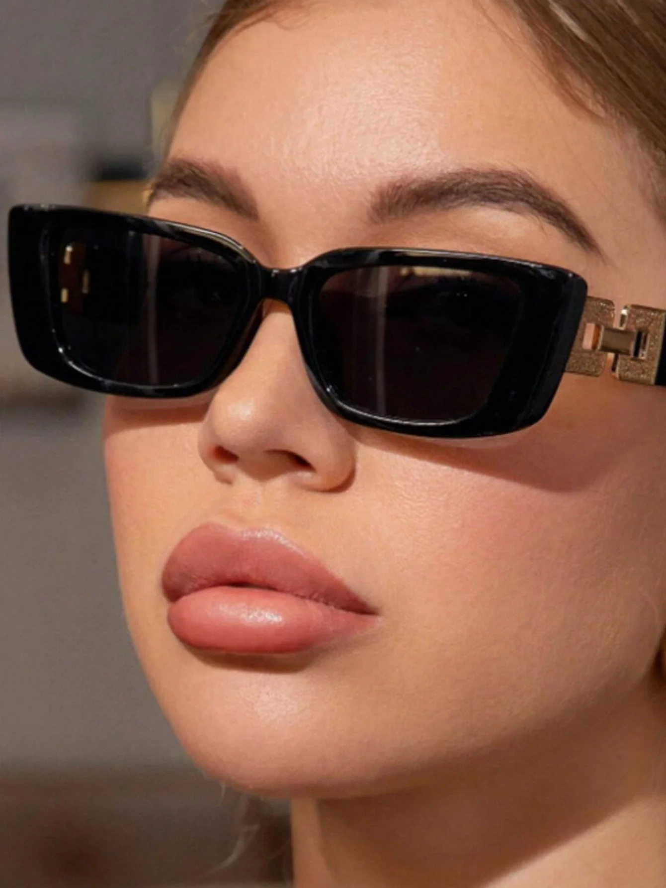 Narrow-framed Chain Temple Sunglasses - Image 2