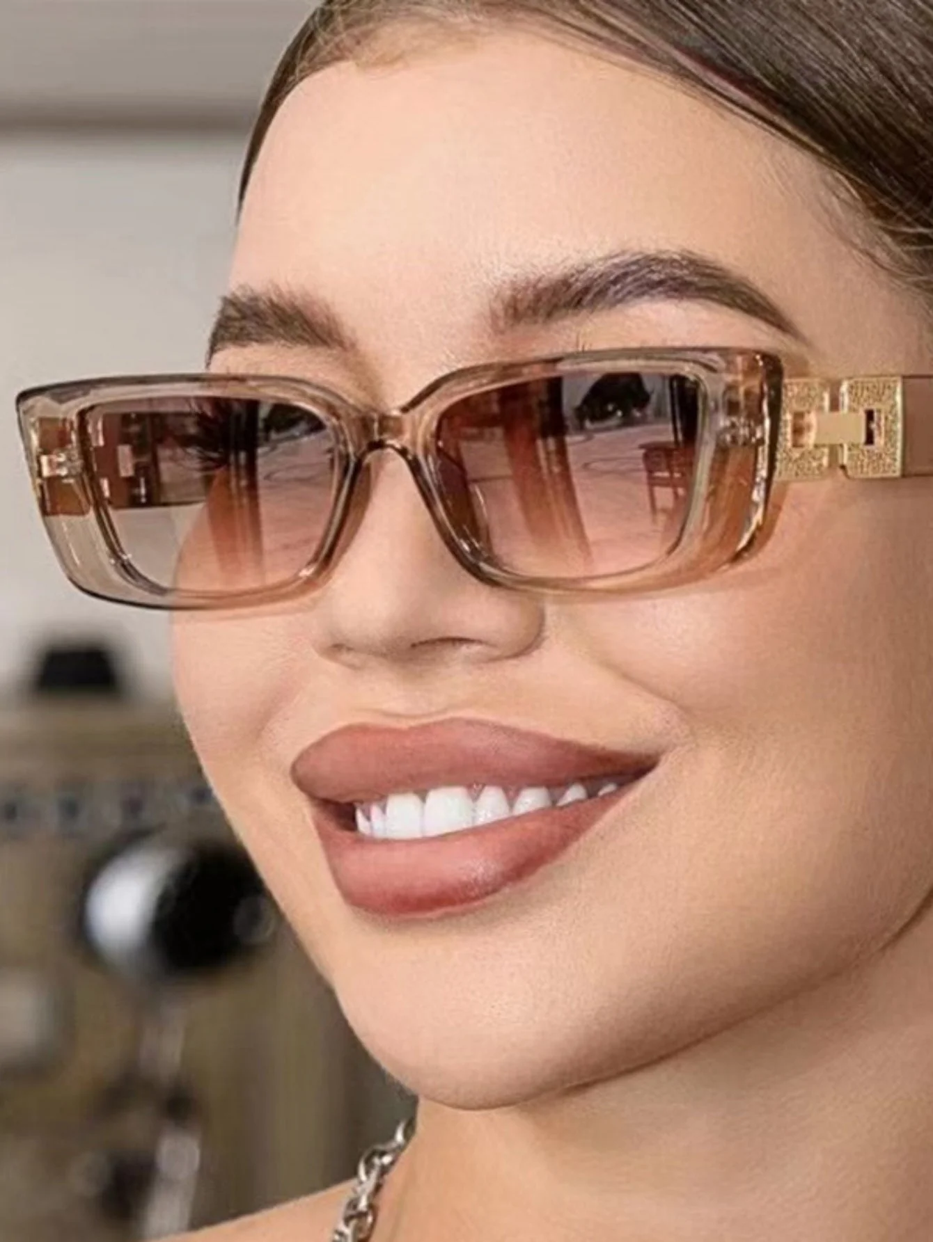 Narrow-framed Chain Temple Sunglasses - Image 3