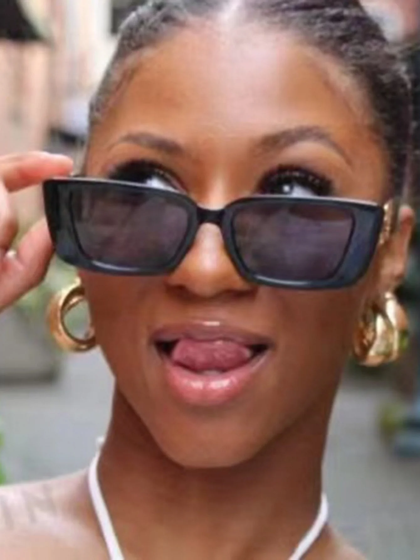 Narrow-framed Chain Temple Sunglasses - Image 4